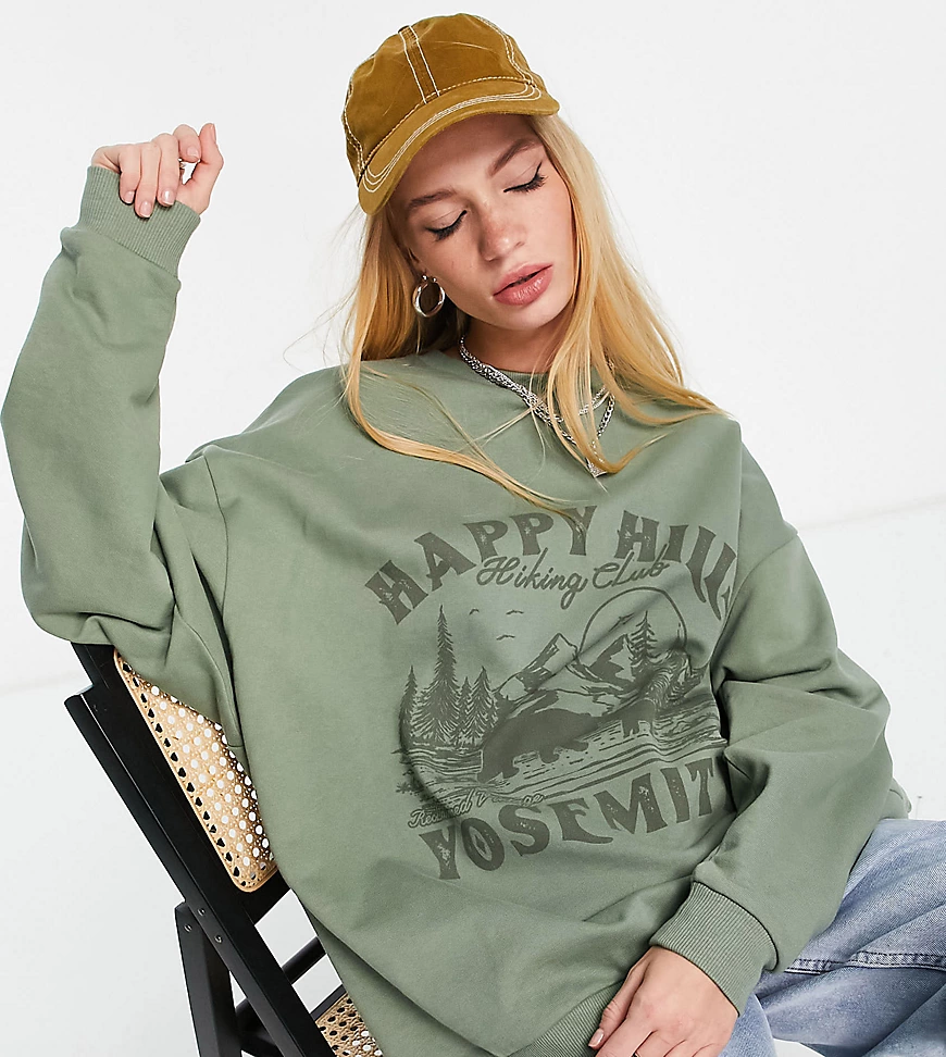 Reclaimed Vintage Inspired – Oversize-Sweatshirt in Khaki mit Berg-Print-Gr günstig online kaufen