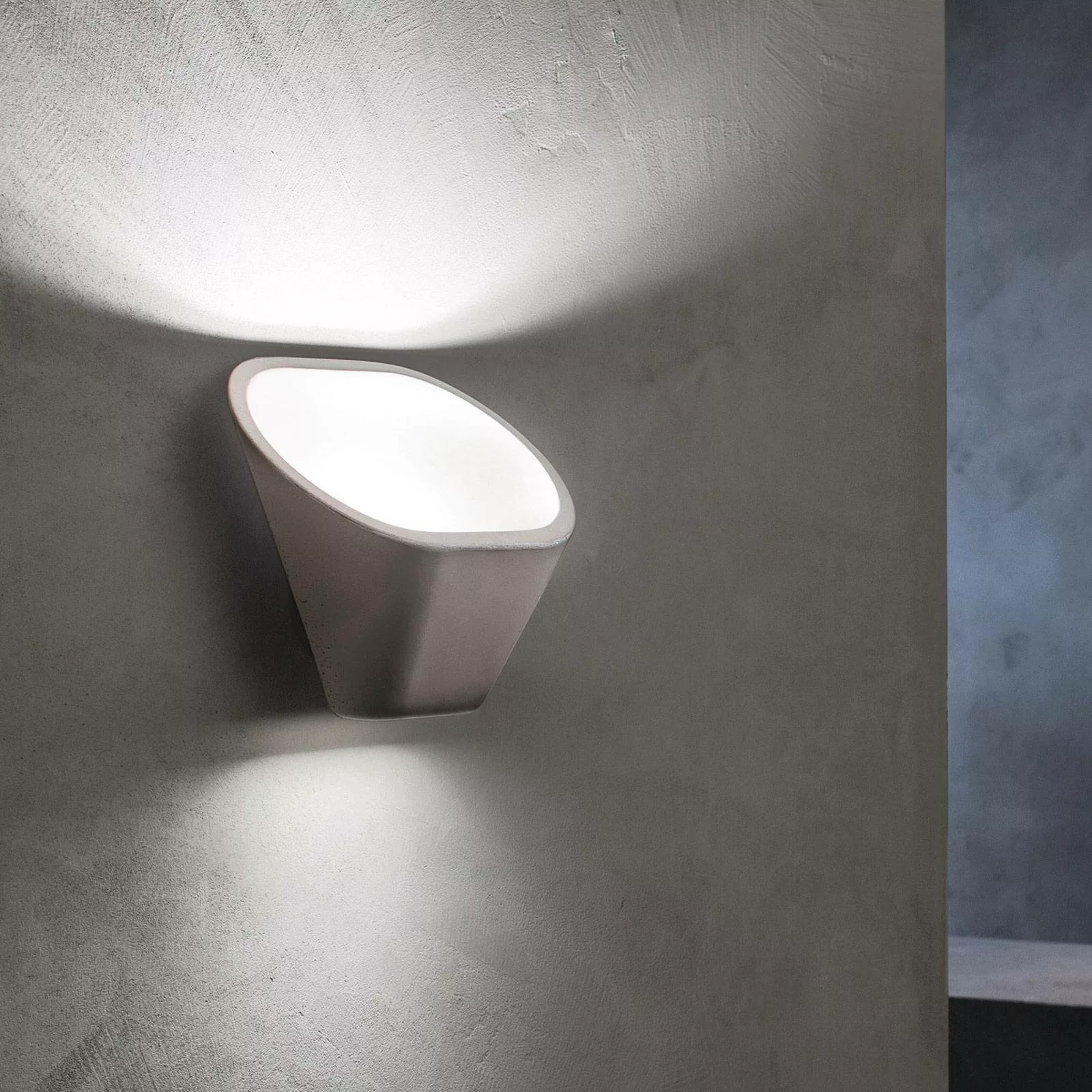 Foscarini Aplomb R7s Wandleuchte aus Beton, grau günstig online kaufen