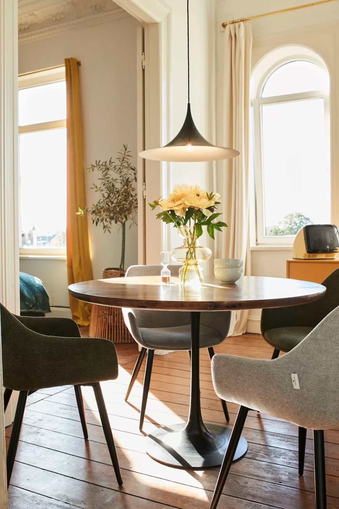 TOM TAILOR HOME Esstisch "T-MODERN TABLE ROUND", aus Mangoholz, Knopfdetail günstig online kaufen