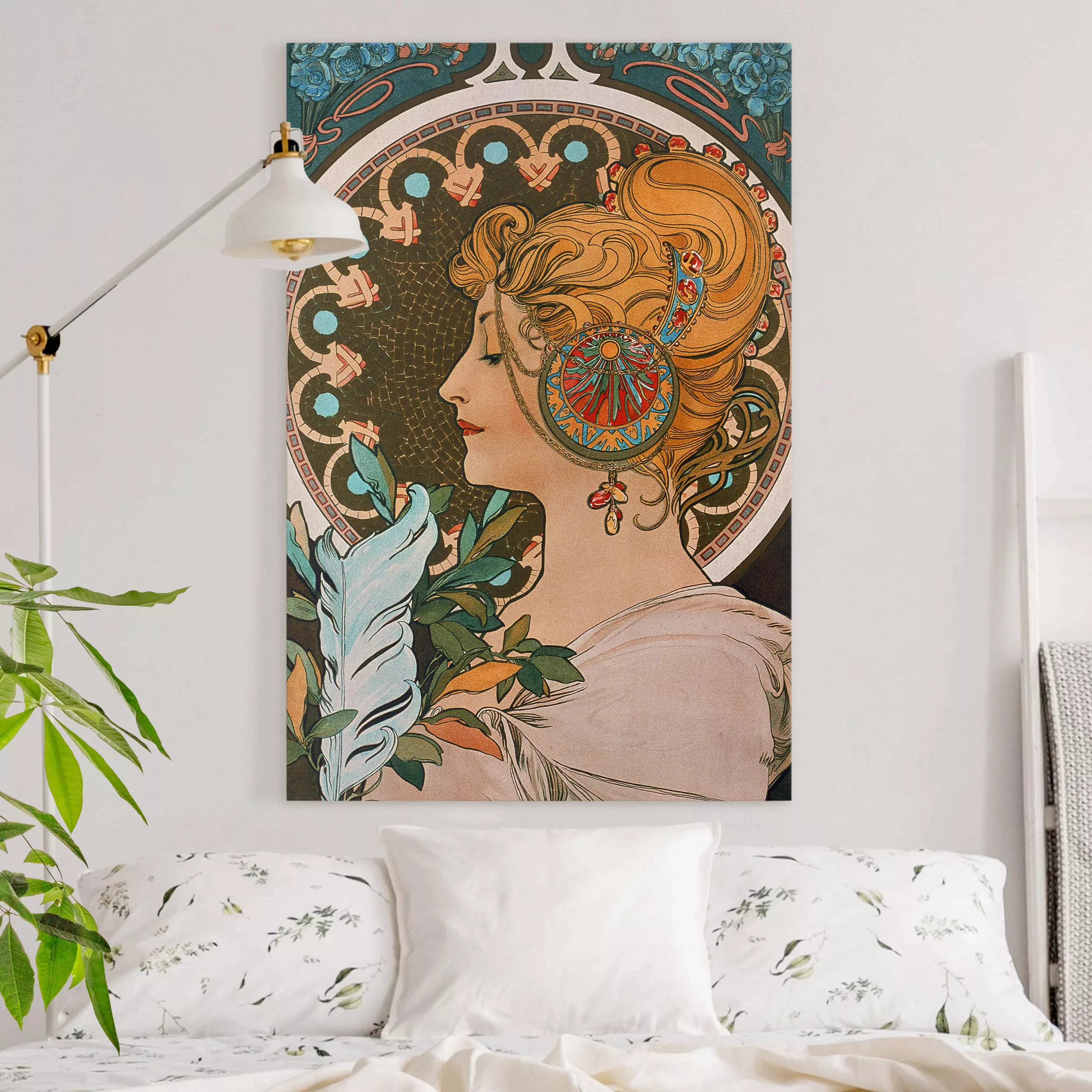 Leinwandbild - Hochformat Alfons Mucha - Die Feder günstig online kaufen