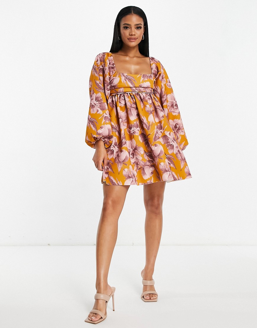 ASOS DESIGN – Kurzes Hängerkleid mit eckigem Ausschnitt mit Blumendruck in günstig online kaufen