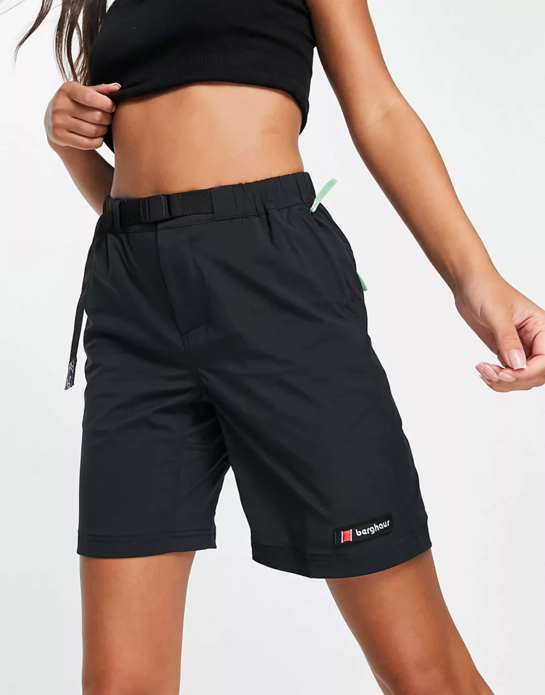 Berghaus – Shorts in Schwarz mit Logo günstig online kaufen