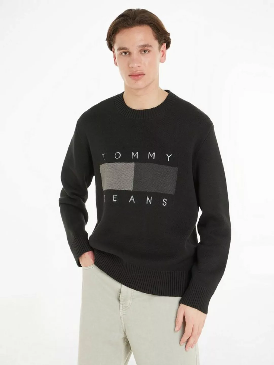 Tommy Jeans Rundhalspullover TJM RLX TONAL FLAG SWEATER günstig online kaufen