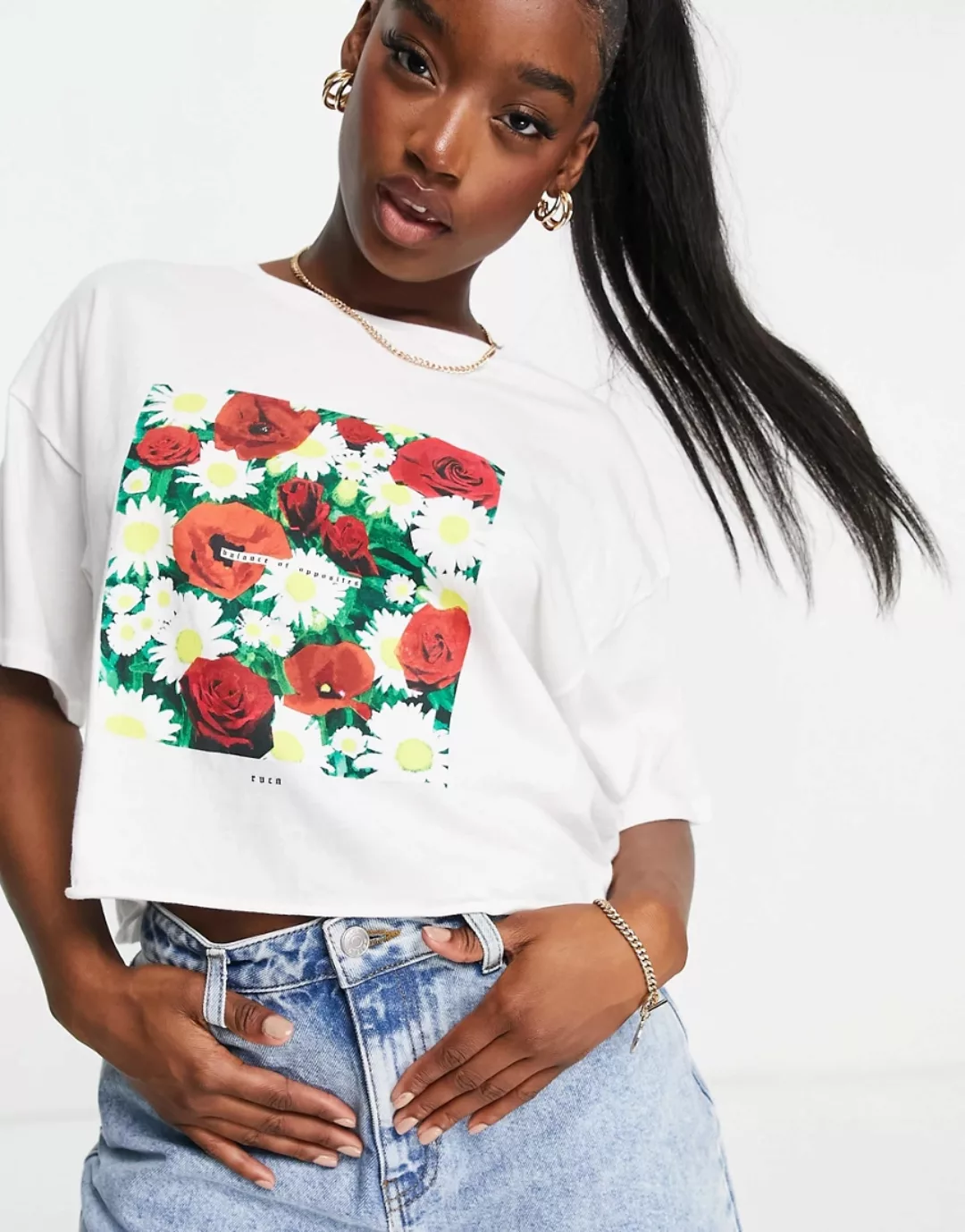 RVCA – Super Bloom – Oversize-T-Shirt mit kurzem Schnitt in Weiß günstig online kaufen