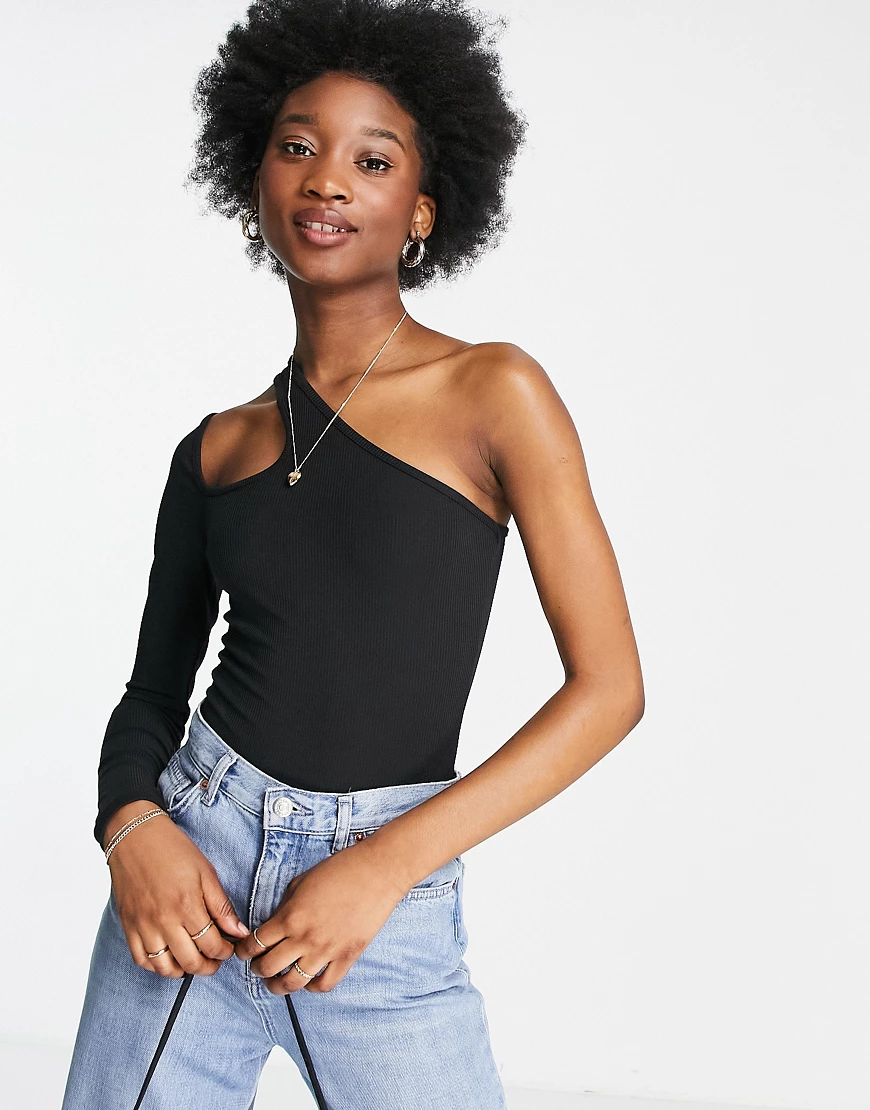 New Look – Body mit One-Shoulder-Träger und Zierausschnitt in Schwarz günstig online kaufen