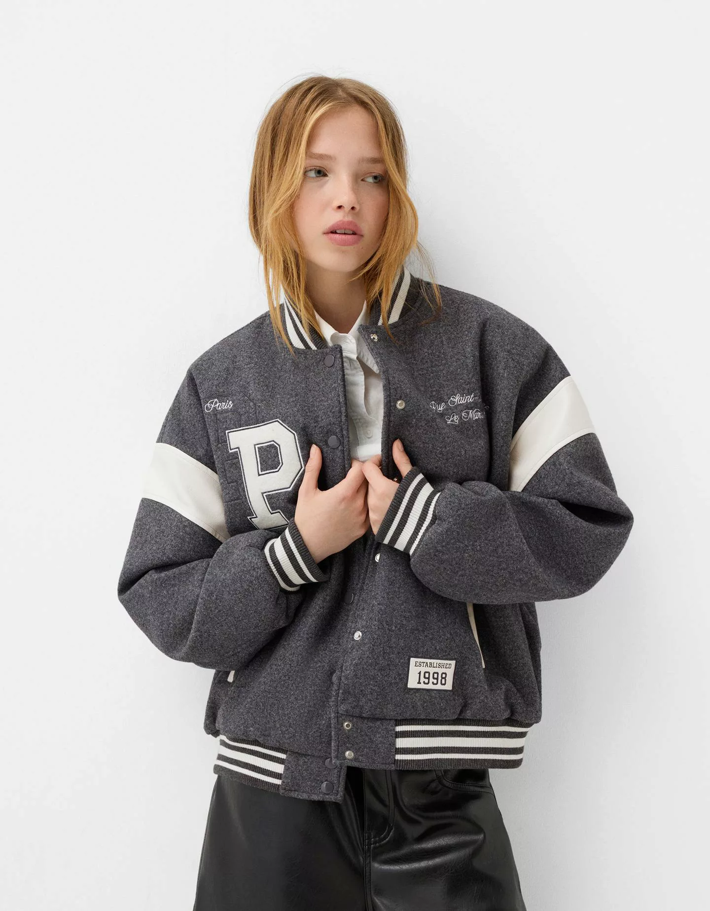 Bershka College-Jacke Damen L Grau günstig online kaufen