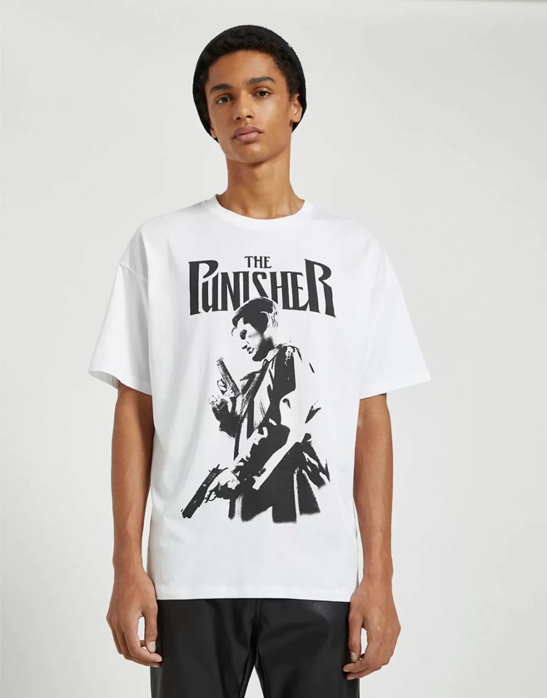 Pull&Bear – Punisher – T-Shirt in Weiß günstig online kaufen