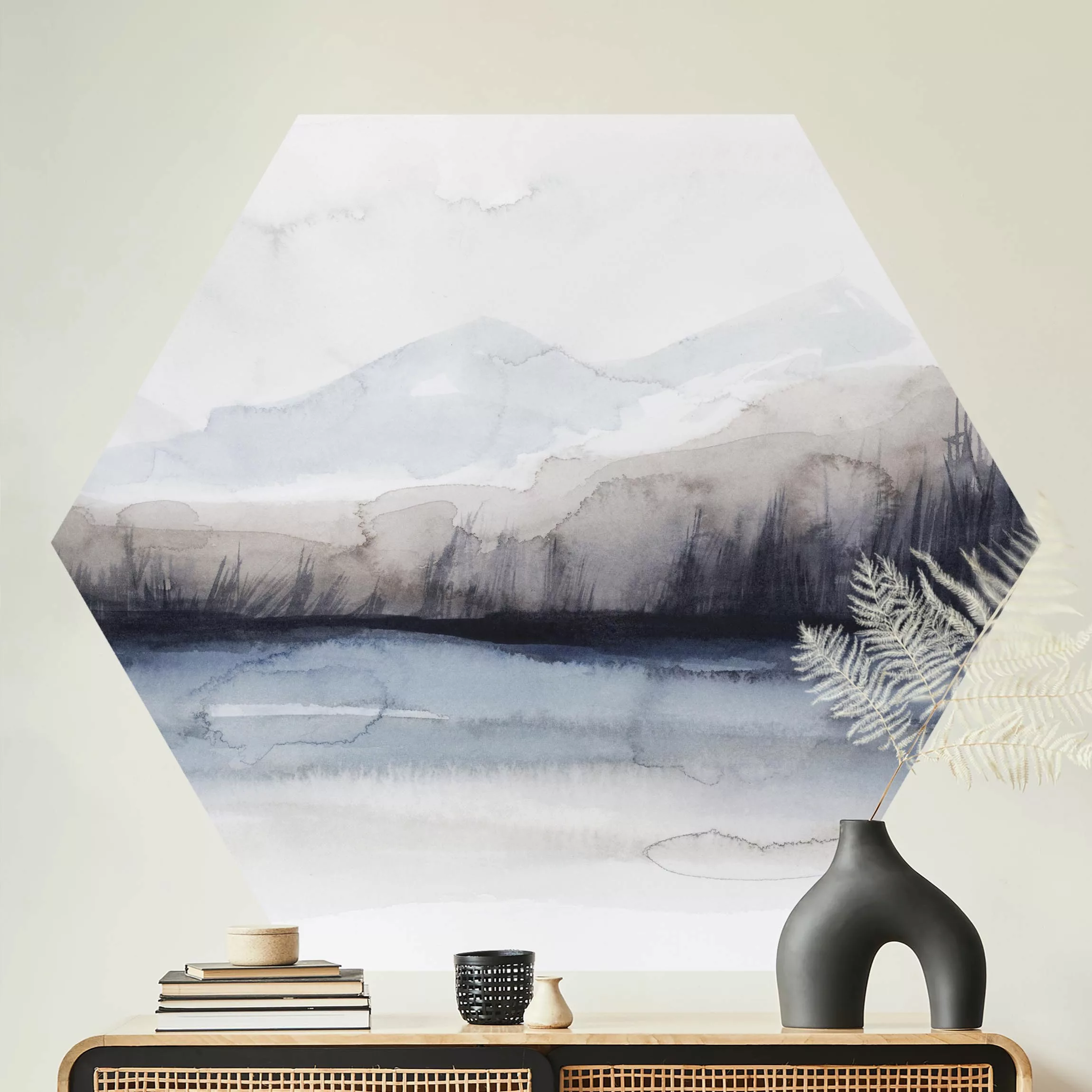 Hexagon Fototapete selbstklebend Seeufer mit Bergen I günstig online kaufen