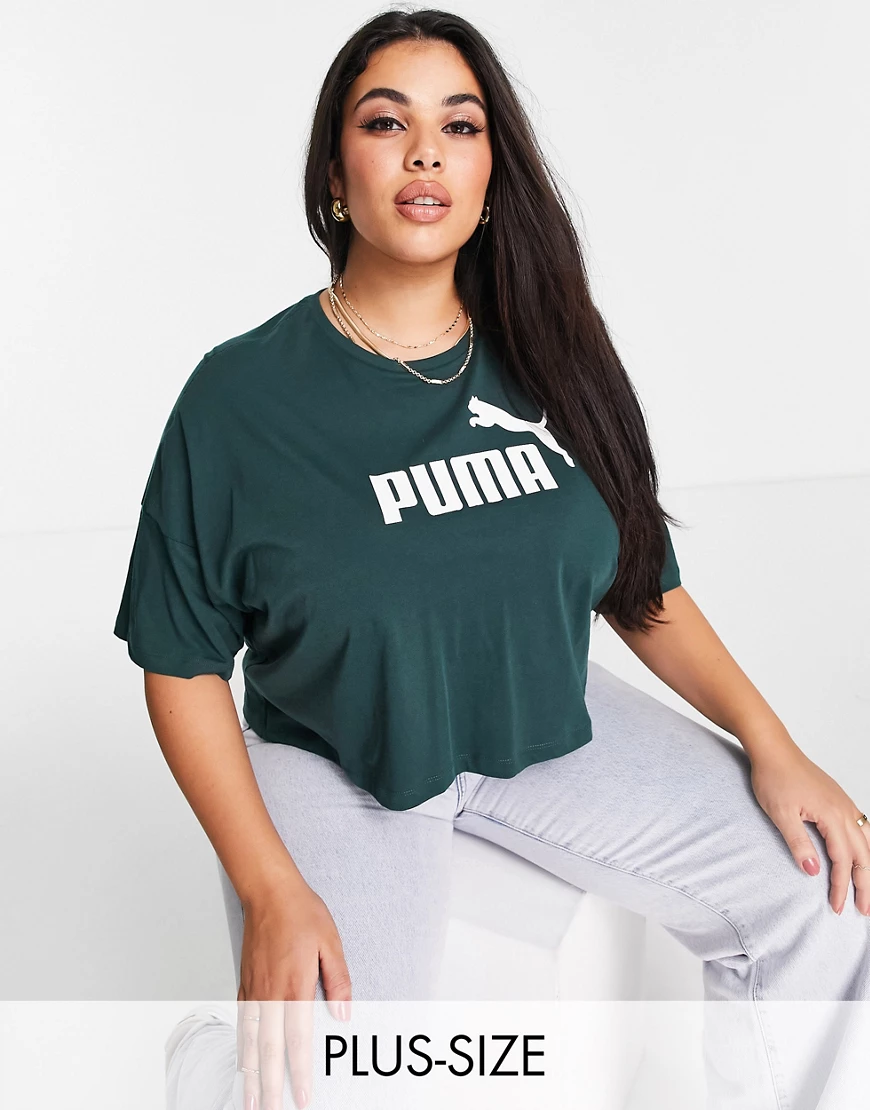 PUMA Plus – Essentials – Kurz geschnittenes T-Shirt in Dunkelgrün günstig online kaufen