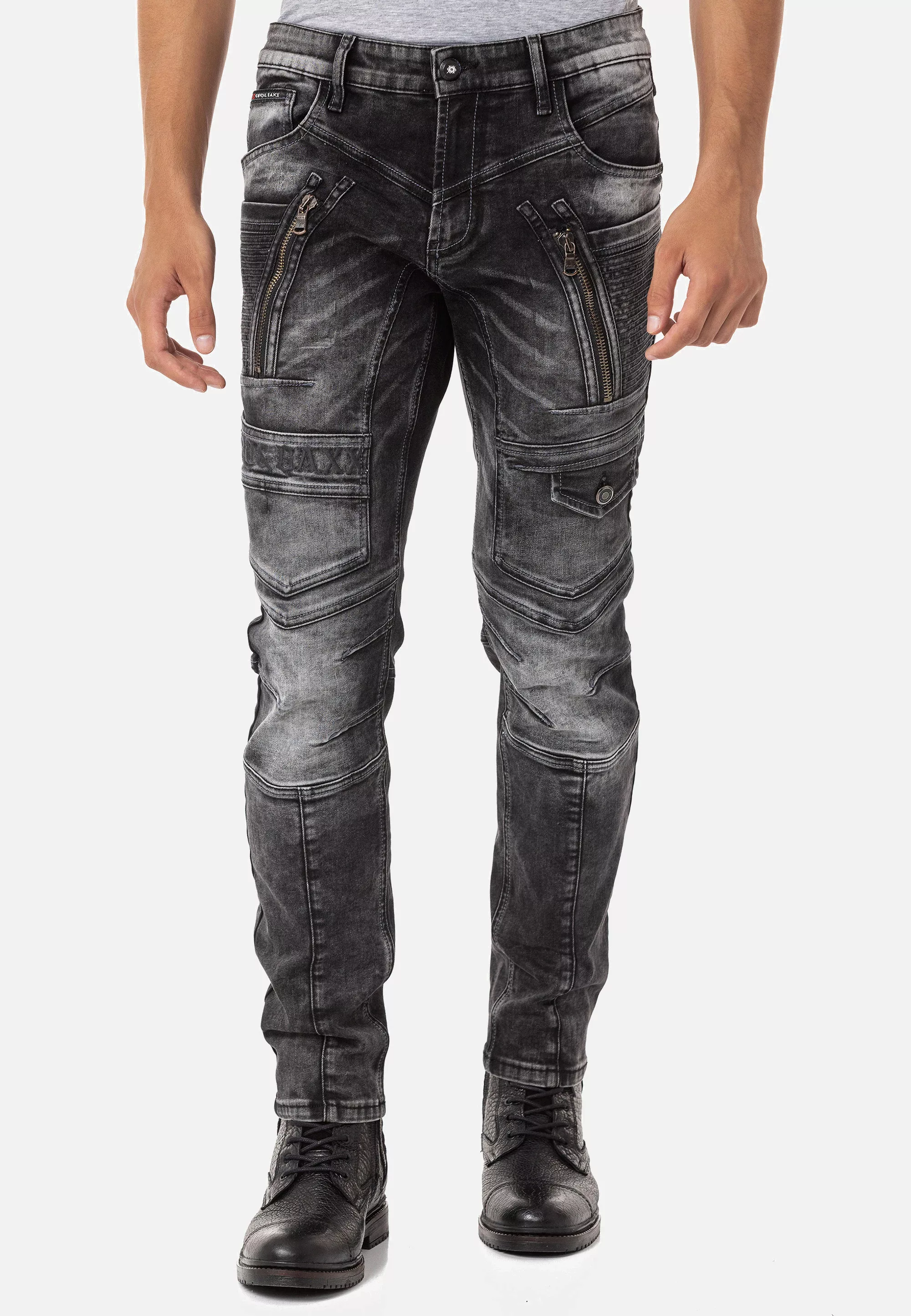 Cipo & Baxx Straight-Jeans, in extravagantem Look günstig online kaufen