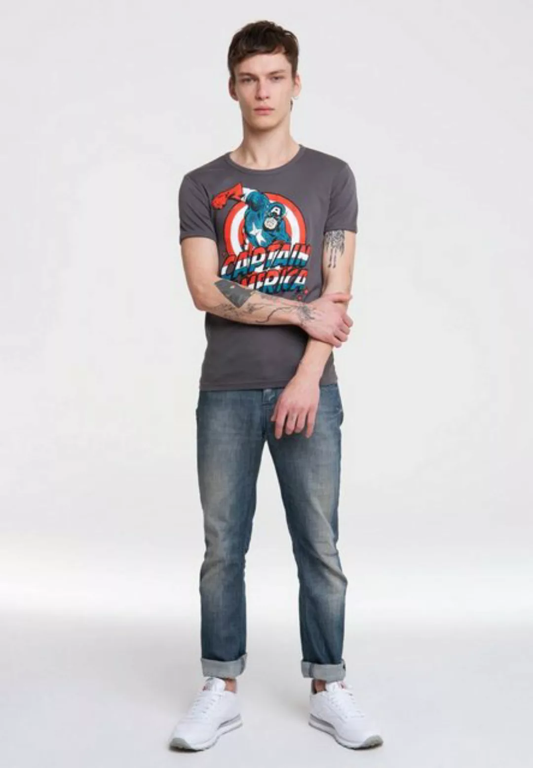 LOGOSHIRT T-Shirt Captain America mit Retro-Frontprint günstig online kaufen