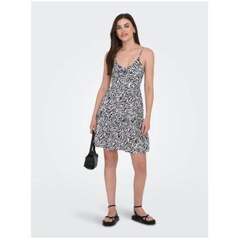 Only  Kurze Kleider 15342739 günstig online kaufen