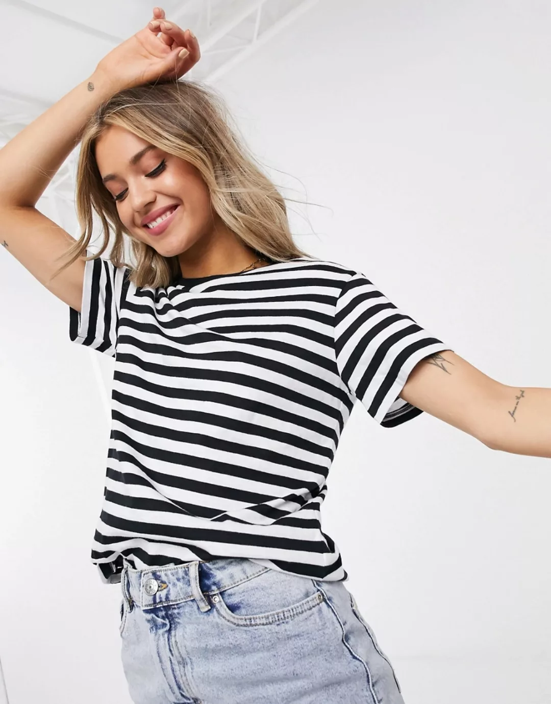 ASOS DESIGN – Ultimatives T-Shirt in schwarz-weiß gestreift-Mehrfarbig günstig online kaufen