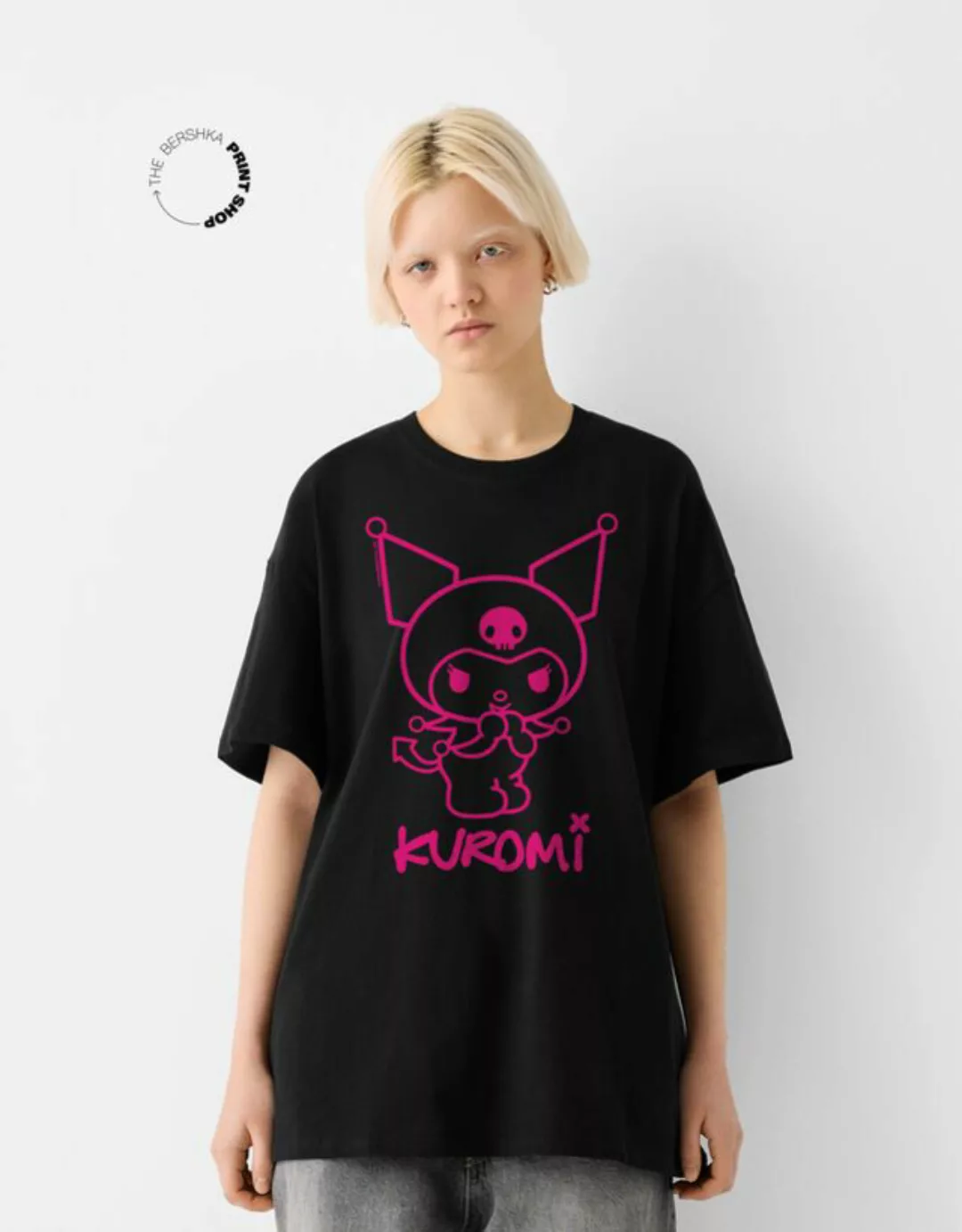 Bershka T-Shirt Kuromi Im Boxy-Fit Mit Kurzen Ärmeln Damen 10-12 Schwarz günstig online kaufen