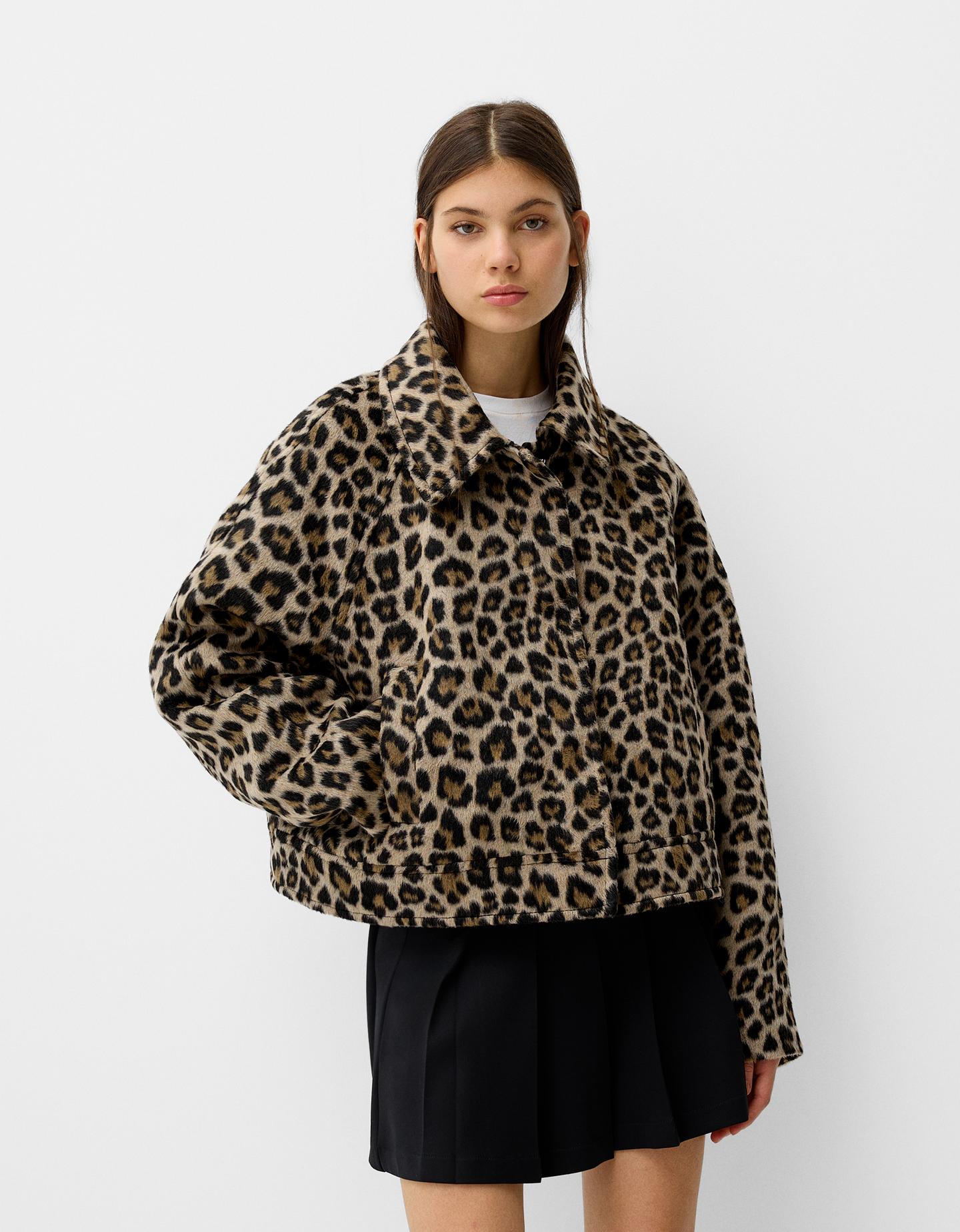 Bershka Jacke Mit Animalprint Damen M Sandfarbe günstig online kaufen