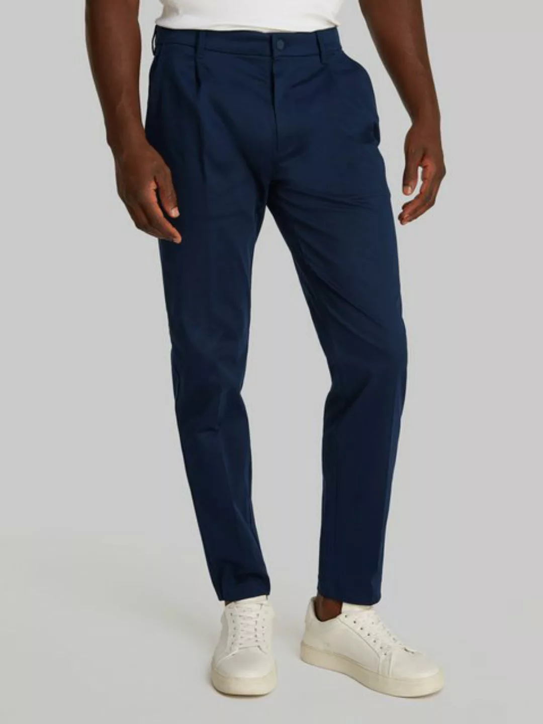 Calvin Klein Bundfaltenhose SATEEN STRETCH TAPERED PLEAT in Satin-Optik günstig online kaufen