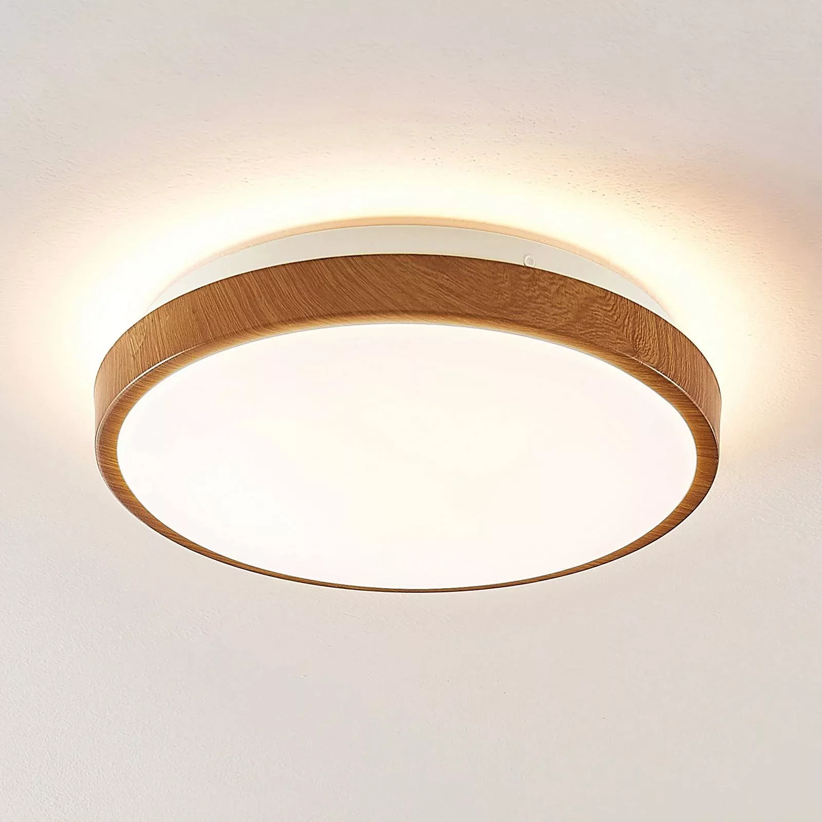 Lindby LED-Deckenleuchte Mendosa, rund, Holz hell, Ø 29cm günstig online kaufen