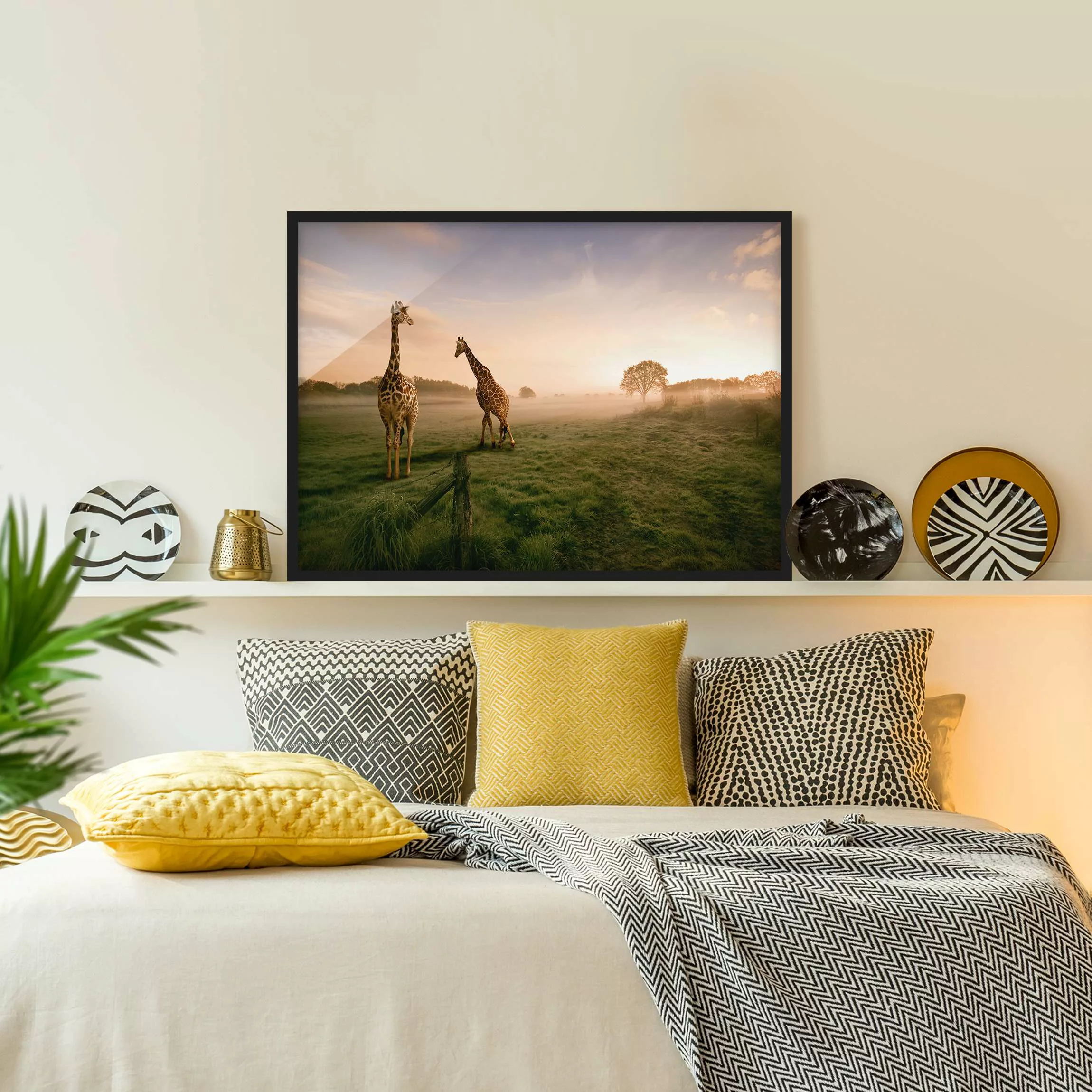 Bild mit Rahmen Natur & Landschaft - Querformat Surreal Giraffes günstig online kaufen