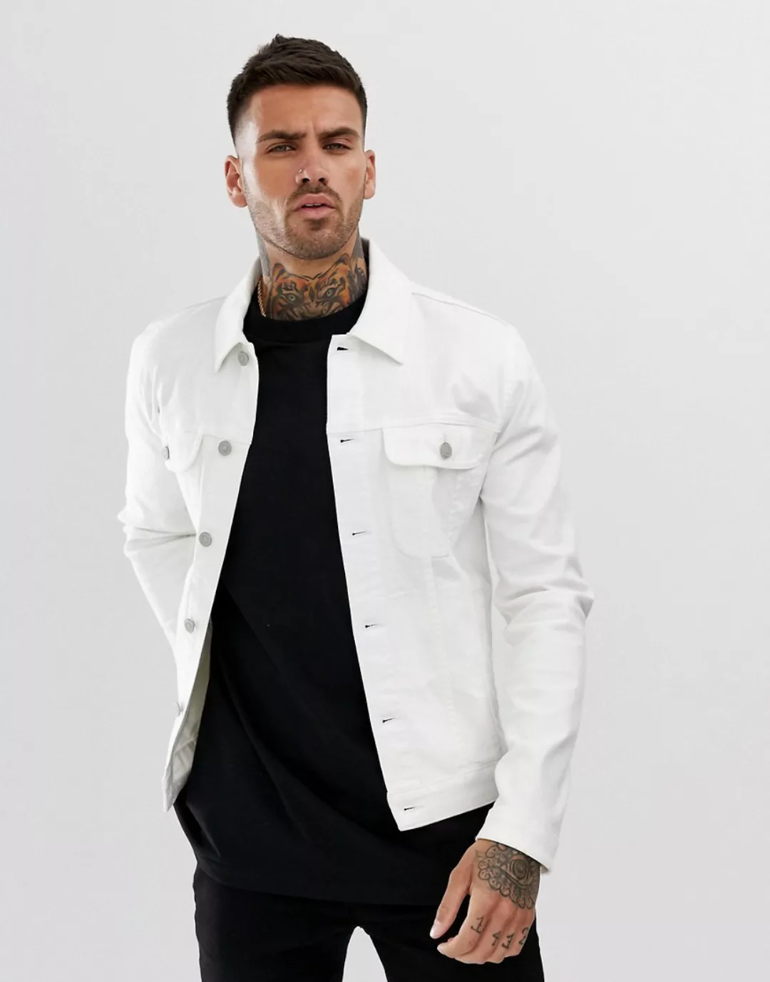 ASOS DESIGN – Enge Jeansjacke im Western-Stil, in Weiß günstig online kaufen