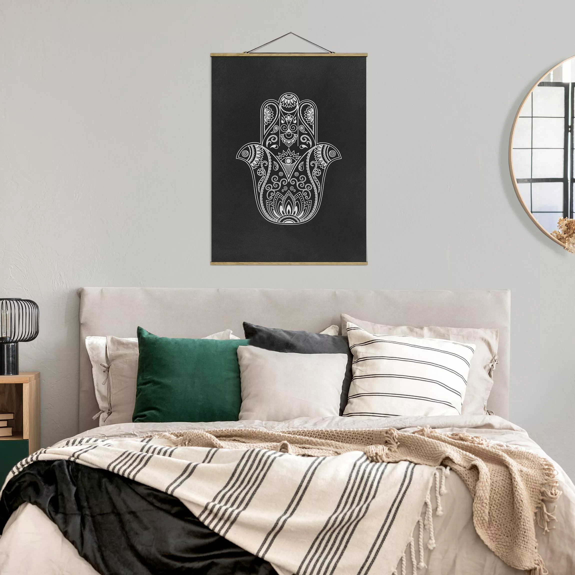 Stoffbild Mandala mit Posterleisten - Hochformat Mandala Hamsa Hand Lotus S günstig online kaufen