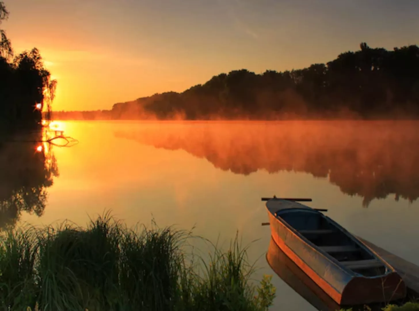 Papermoon Fototapete »Misty Lake« günstig online kaufen