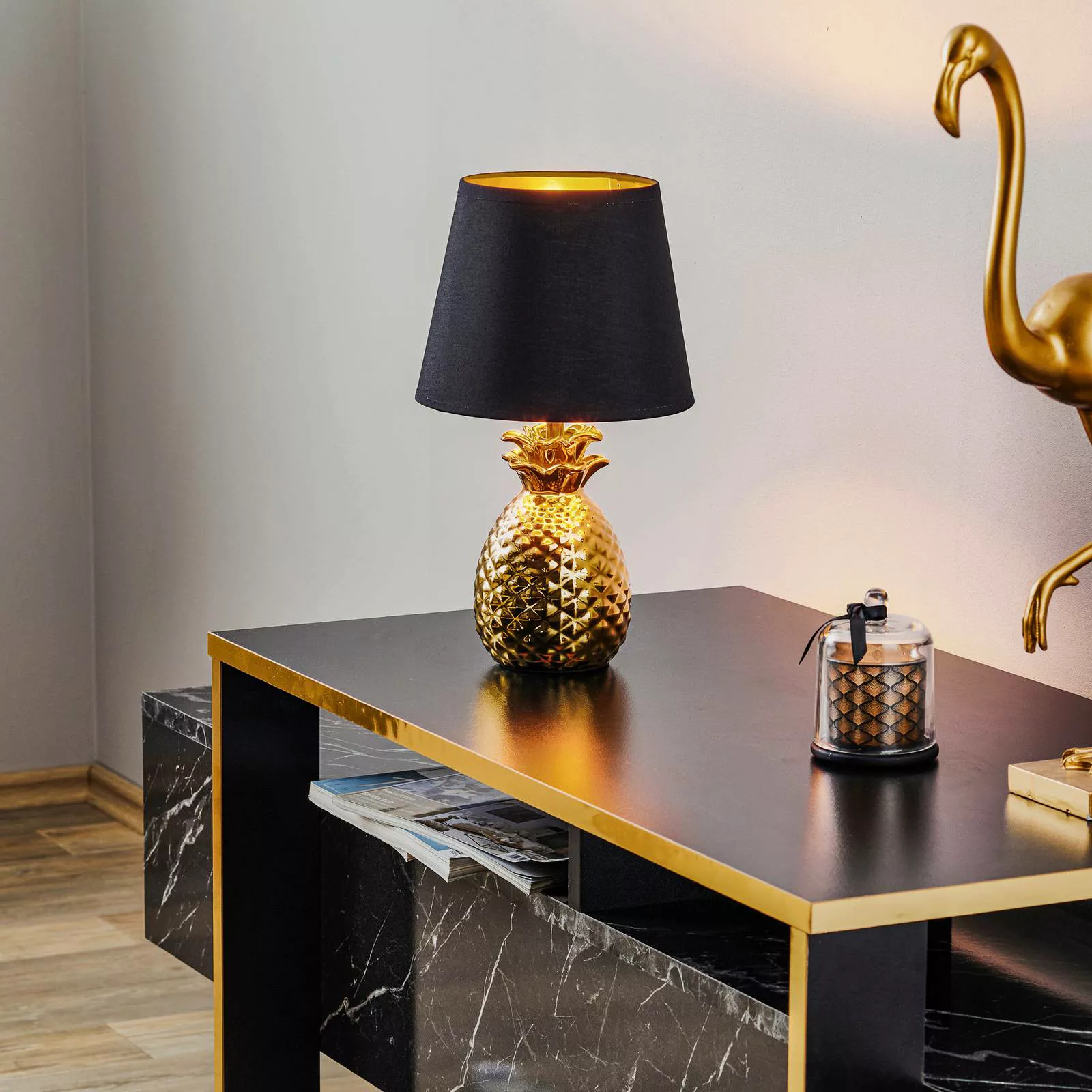 Edle Keramik-Tischlampe Pineapple in Gold-Schwarz günstig online kaufen