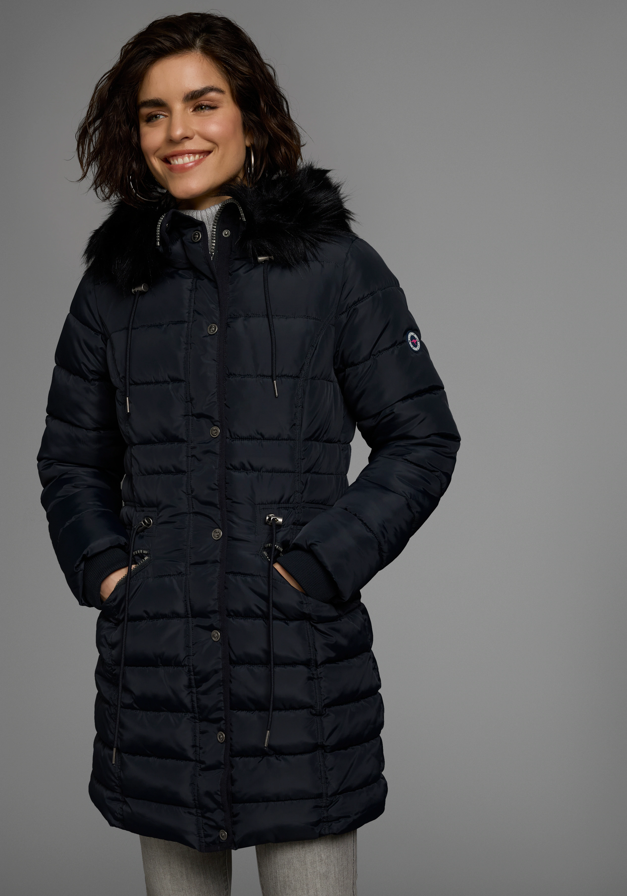 KangaROOS Steppjacke, mit Kapuze, figurbetonter Schnitt, mit Reißverschluss günstig online kaufen
