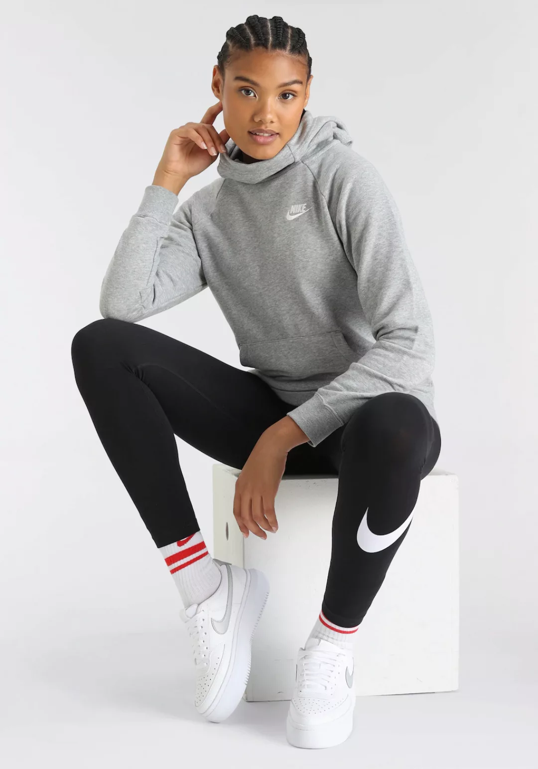 Nike Sportswear Essential Swoosh Graphic Mittelhohe L Black / White günstig online kaufen