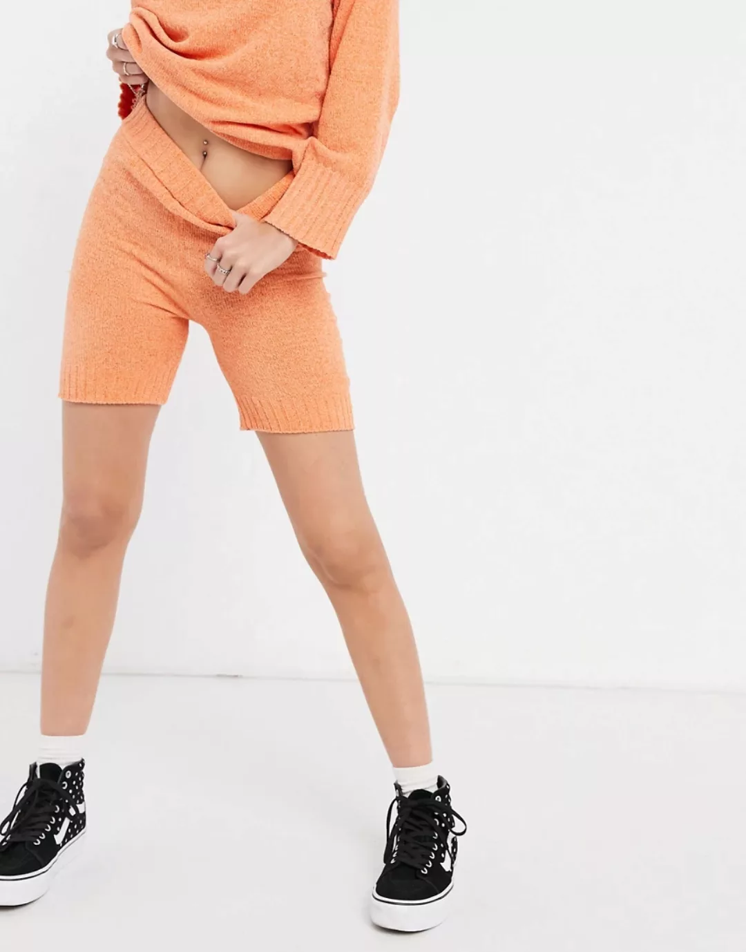 ASOS DESIGN – Lounge-Legging-Shorts in Chenille-Optik in Orange, Kombiteil- günstig online kaufen