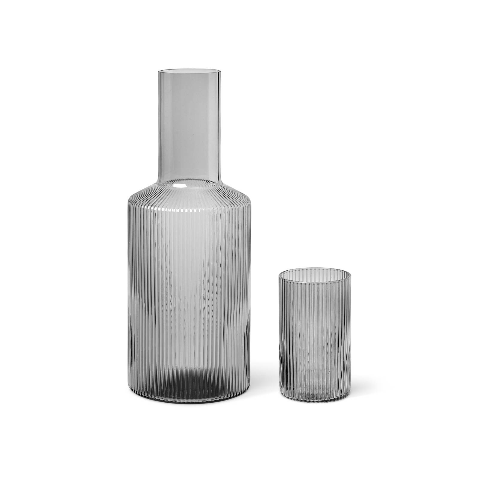 ferm LIVING Karaffe Ripple, grau, 1 L, Glas, mundgeblasen günstig online kaufen