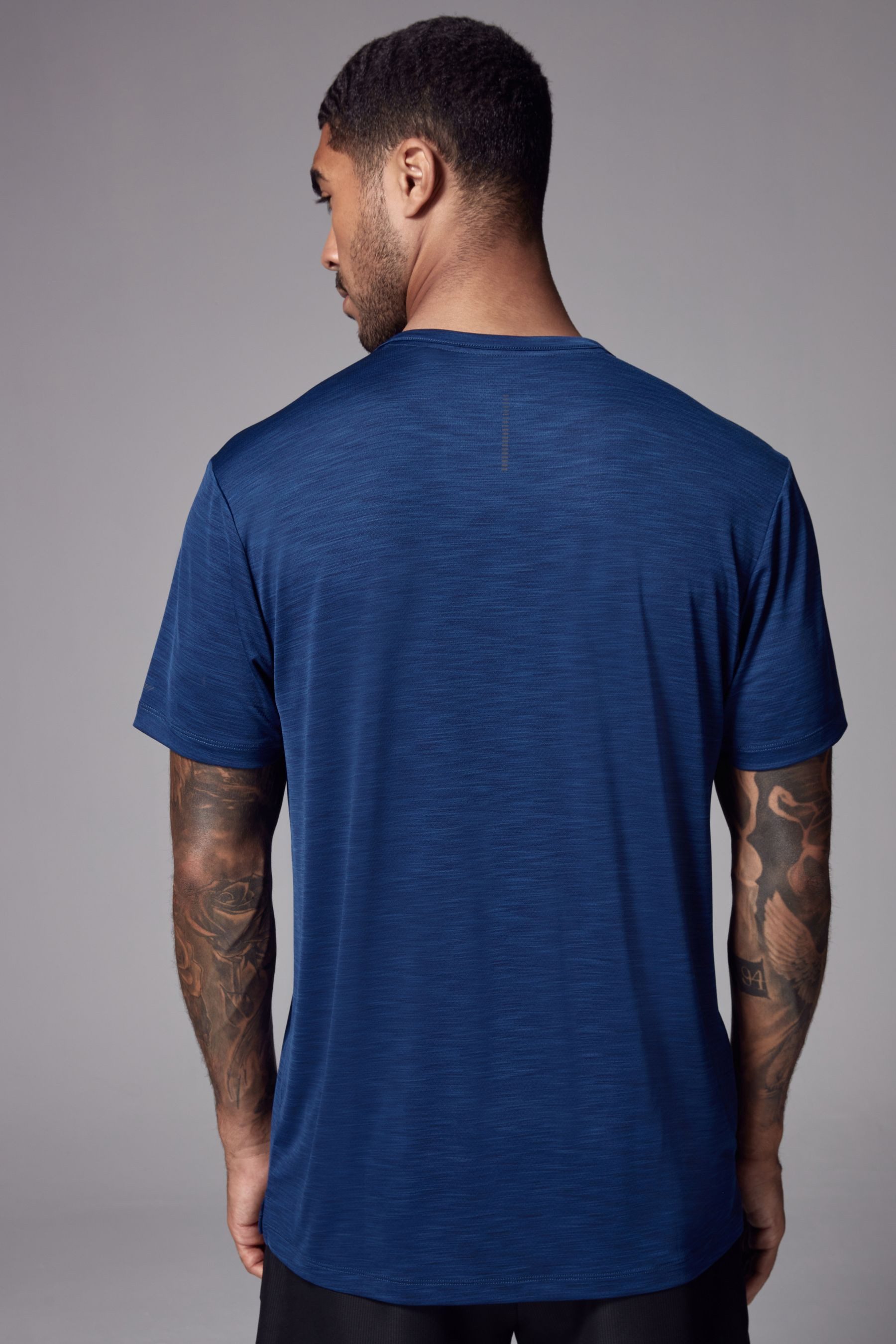 Next Trainingsshirt Sport-T-Shirt mit Netzstoff (1-tlg) günstig online kaufen
