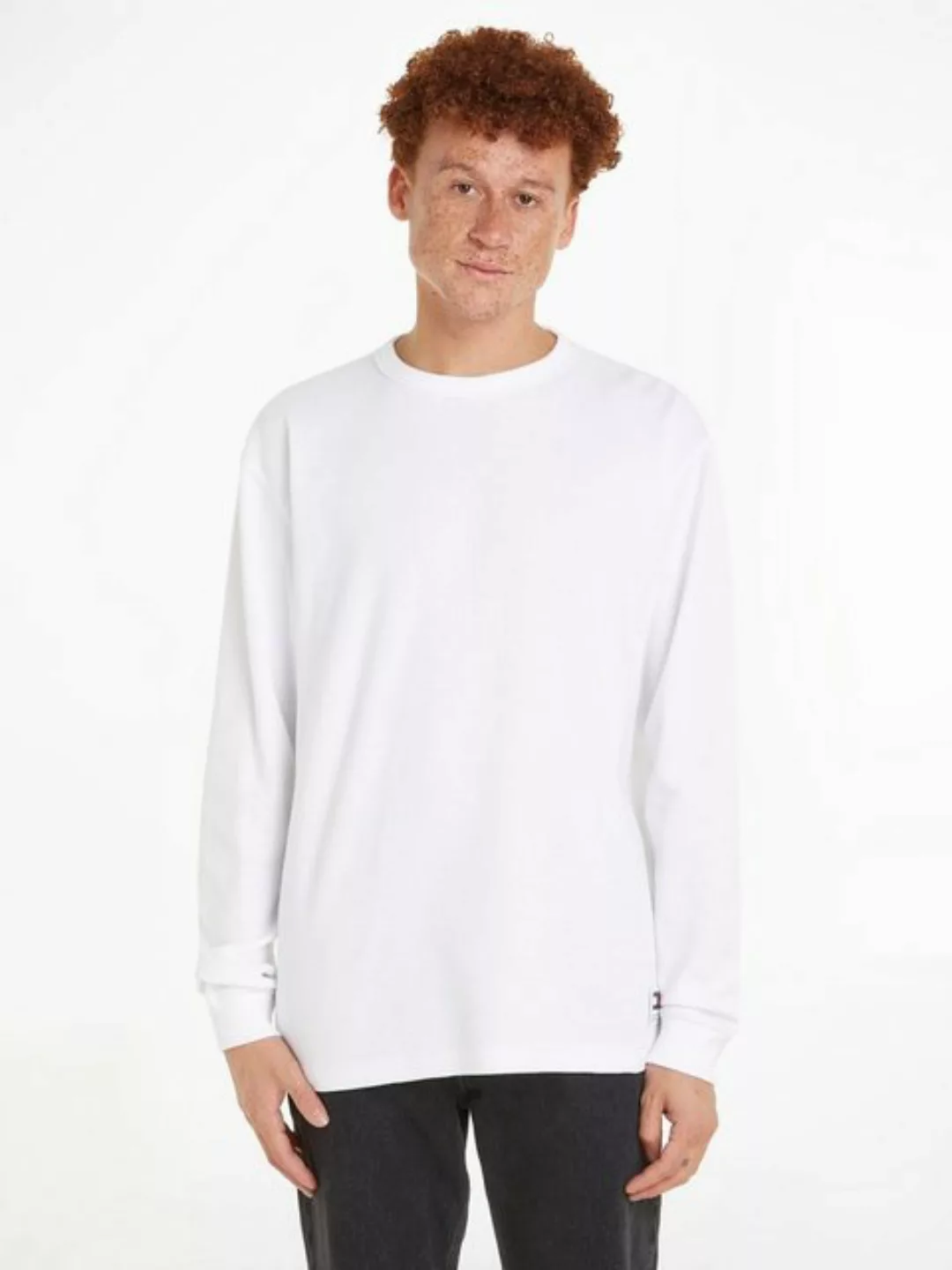 Tommy Jeans Langarmshirt TJM REG LS WAFFLE TEE mit Markenlabel am Bund günstig online kaufen