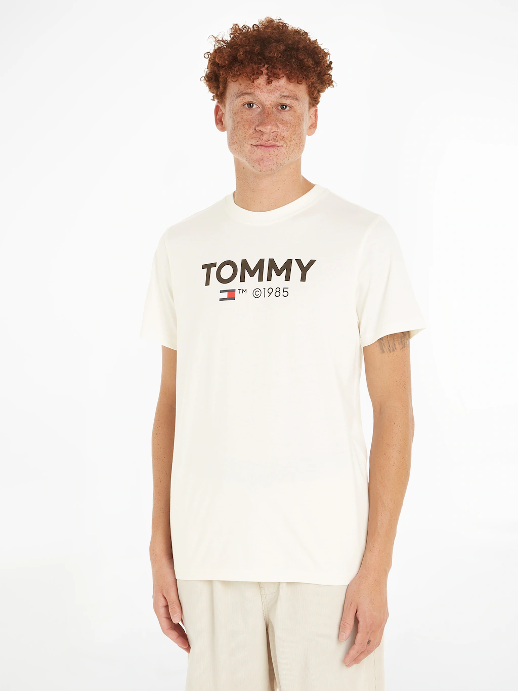 Tommy Jeans T-Shirt TJM SLIM ESSENTIAL TOMMY TEE mit großem Tommy Druck auf günstig online kaufen