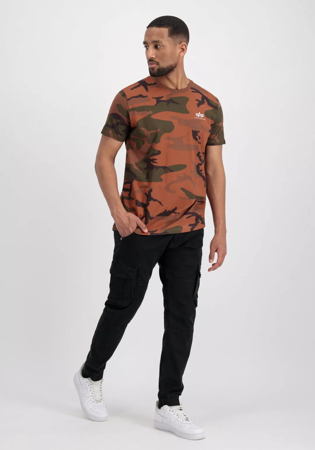 Alpha Industries T-Shirt Alpha Industries Men - T-Shirts Basic T Small Logo günstig online kaufen