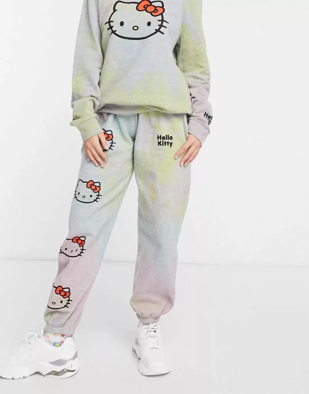 New Girl Order x Hello Kitty – Legere Jogginghose in Regenbogenfarben, Komb günstig online kaufen