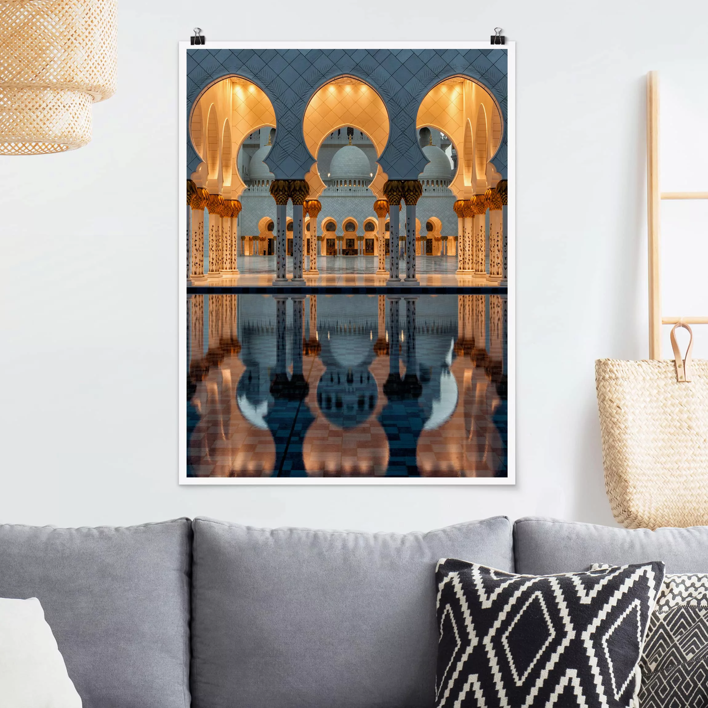 Poster Architektur & Skyline - Hochformat Reflexionen in der Moschee günstig online kaufen