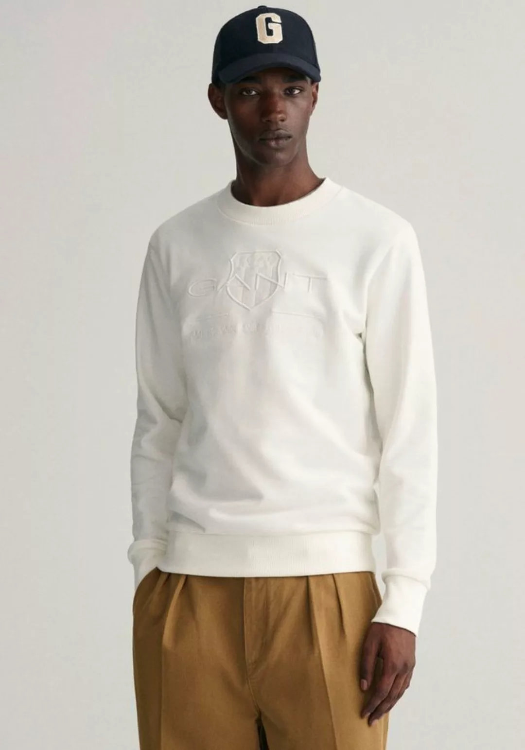 Gant Sweatshirt D1. TONAL ARCHIVE SHIELD C-NECK mit Logostickerei auf der B günstig online kaufen