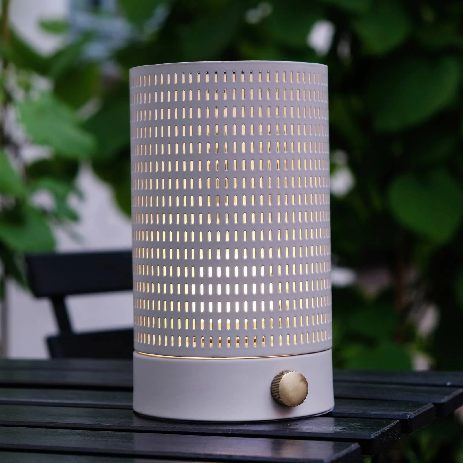 Dyberg Larsen LED-Akku-Tischlampe Mesh, weiß, Höhe 20 cm günstig online kaufen