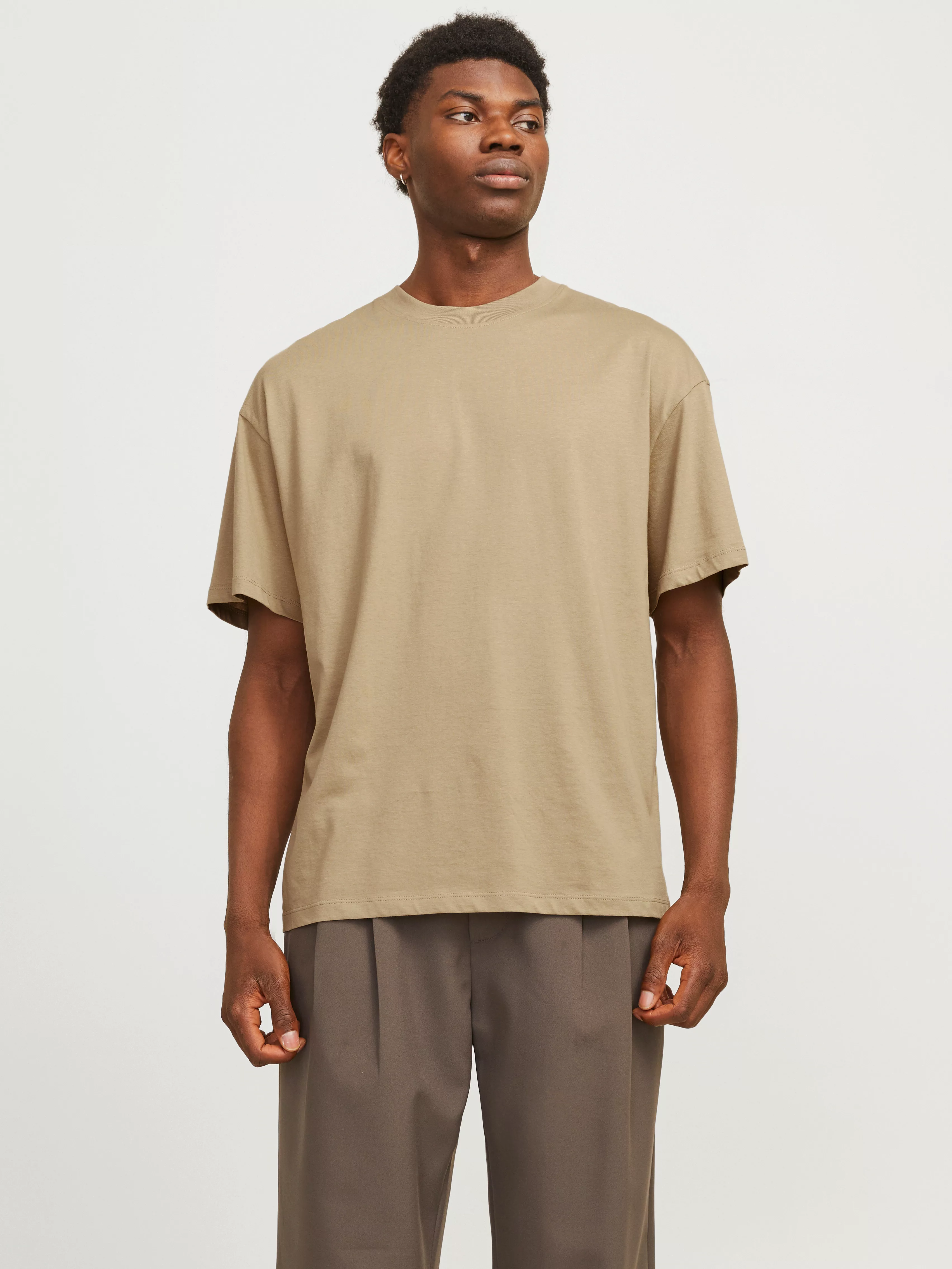 Jack & Jones Oversize-Shirt "JJEBRADLEY TEE SS O-NECK NOOS", mit Rundhalsau günstig online kaufen