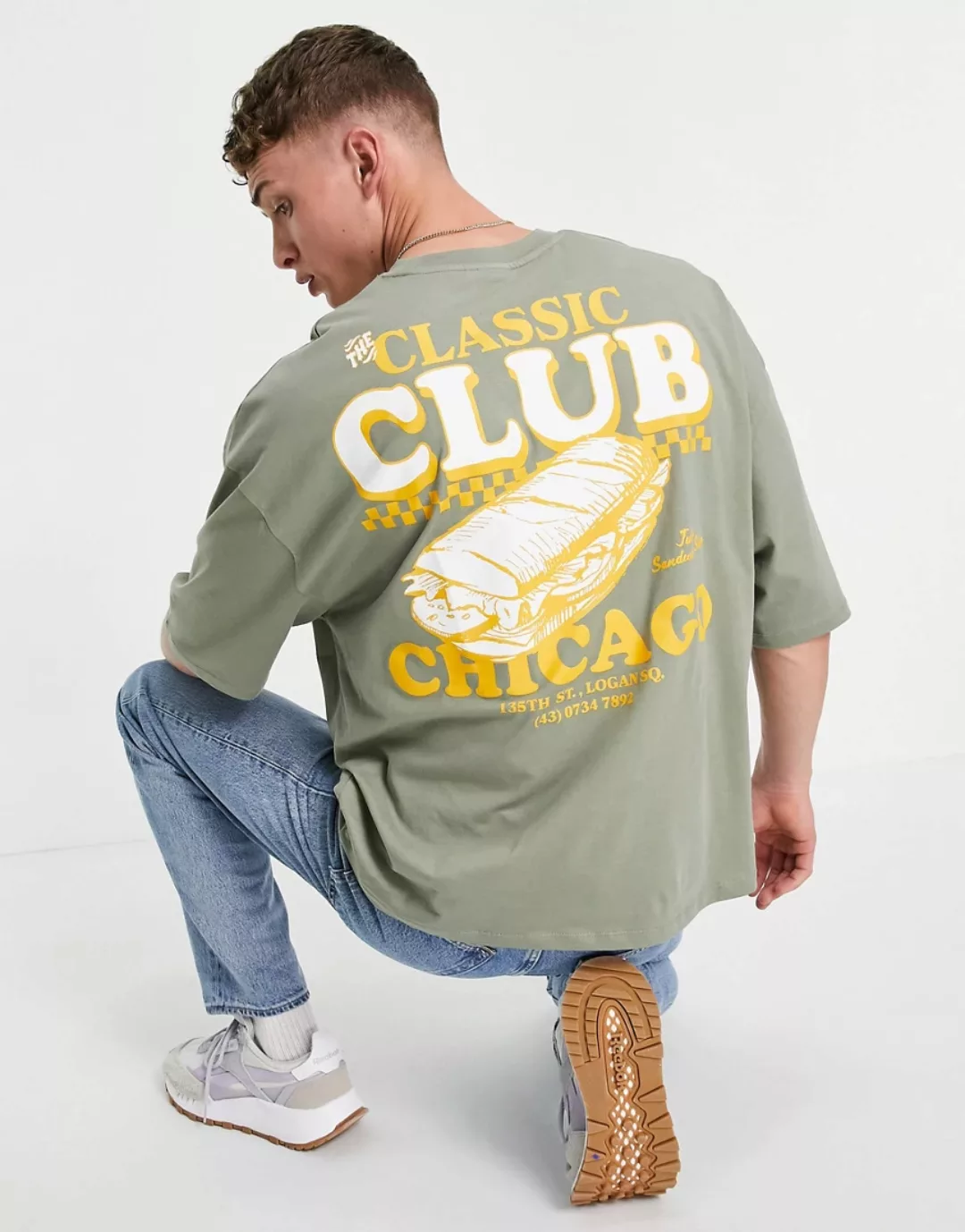 ASOS DESIGN – Oversized-T-Shirt in Khaki aus Bio-Baumwolle mit „Chicago“-Rü günstig online kaufen
