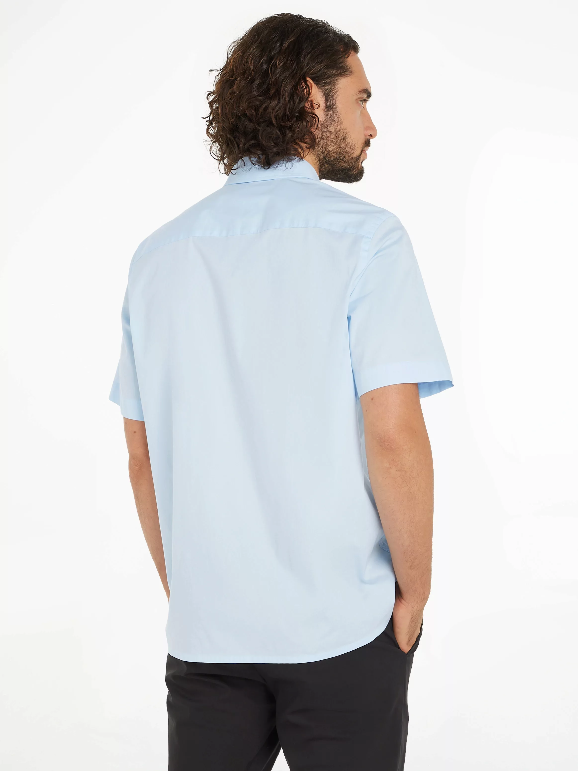 Calvin Klein Kurzarmhemd mit Calvin Klein Logo auf der Brust günstig online kaufen