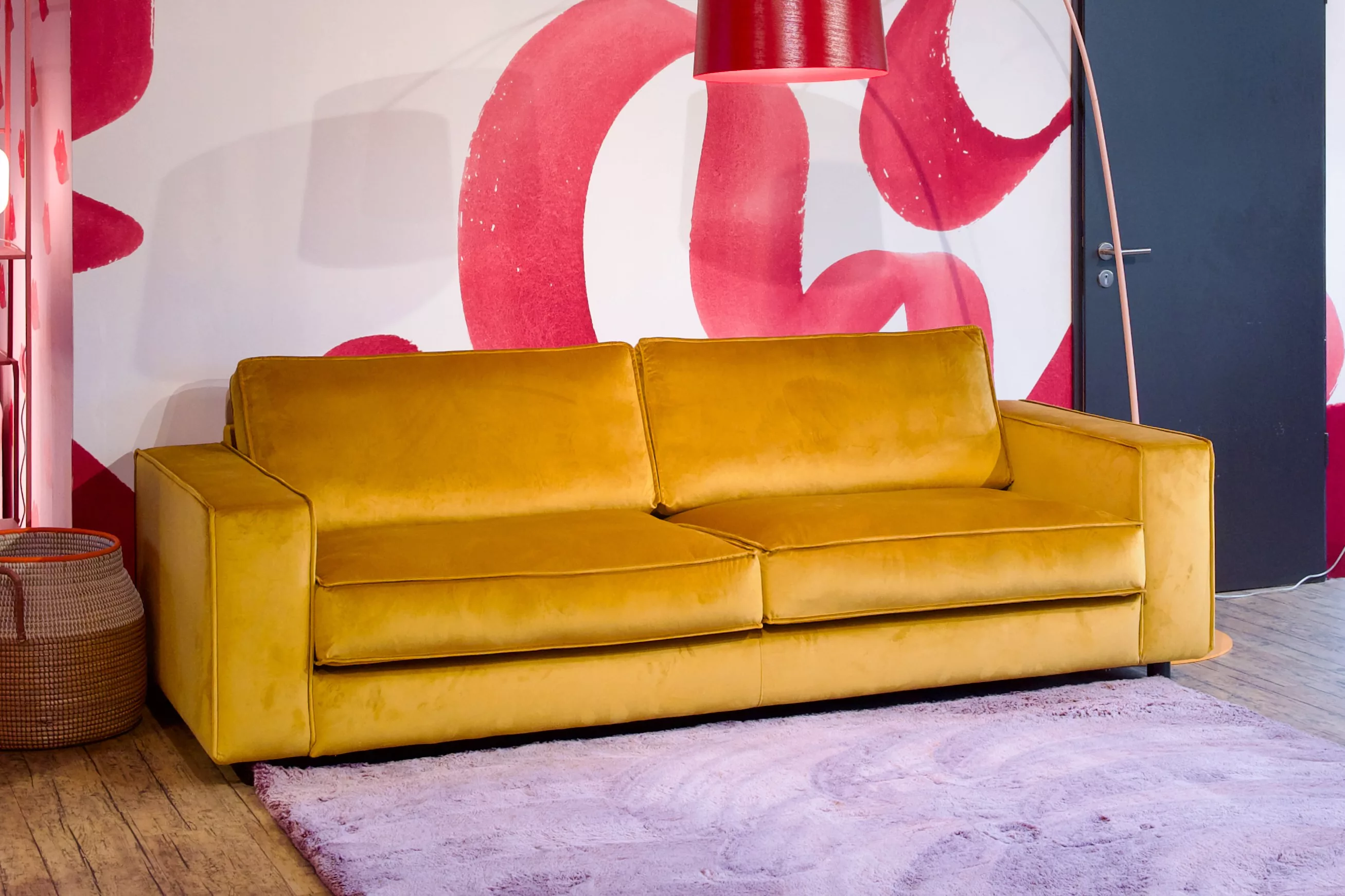 2,5 Sitzer Sofa Sober in gold-gelbem Samtbezug günstig online kaufen