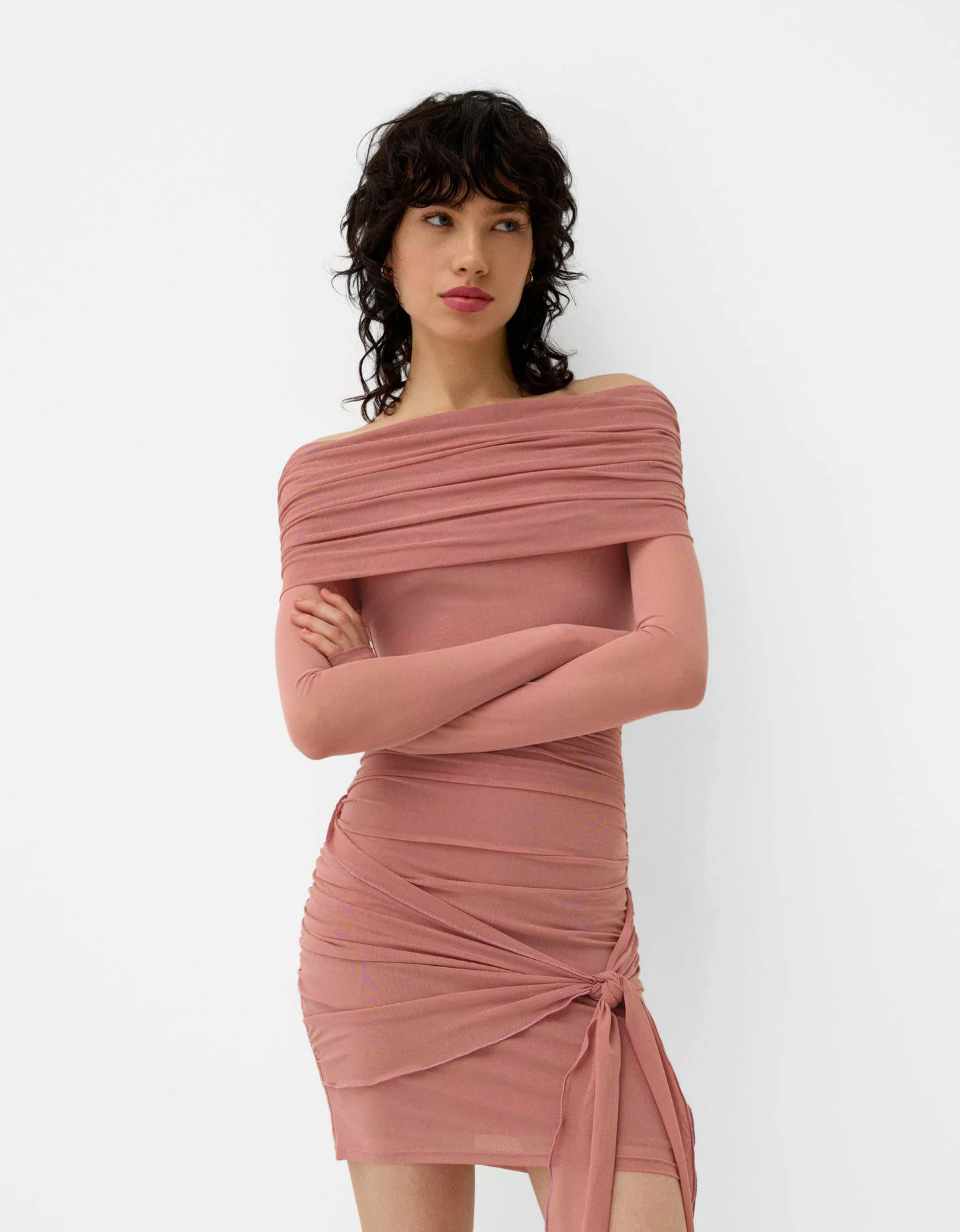 Bershka Mini-Kleid Aus Tüll Mit Carmen-Ausschnitt Und Raffungen Damen L Ros günstig online kaufen