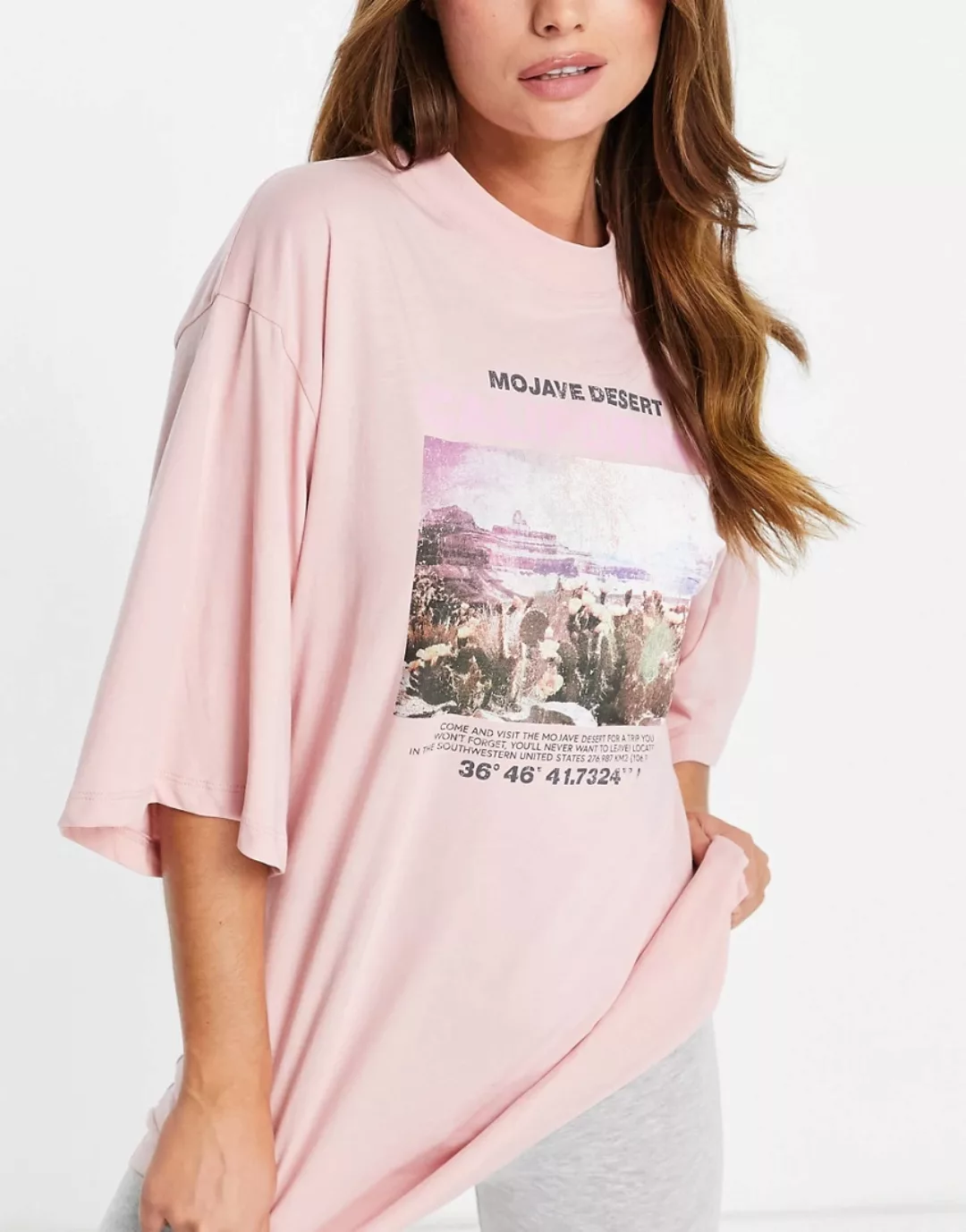 Topshop – Jersey-Pyjama aus T-Shirt und kurzer Leggings in Rosa mit Kalifor günstig online kaufen
