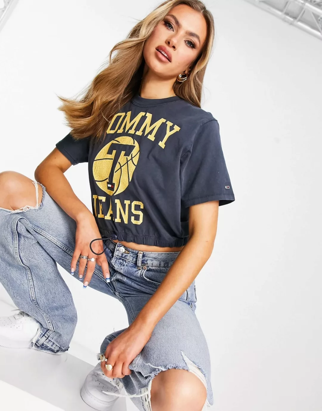 Tommy Jeans – Kastenförmiges T-Shirt in Marineblau mit kurzem Schnitt und L günstig online kaufen