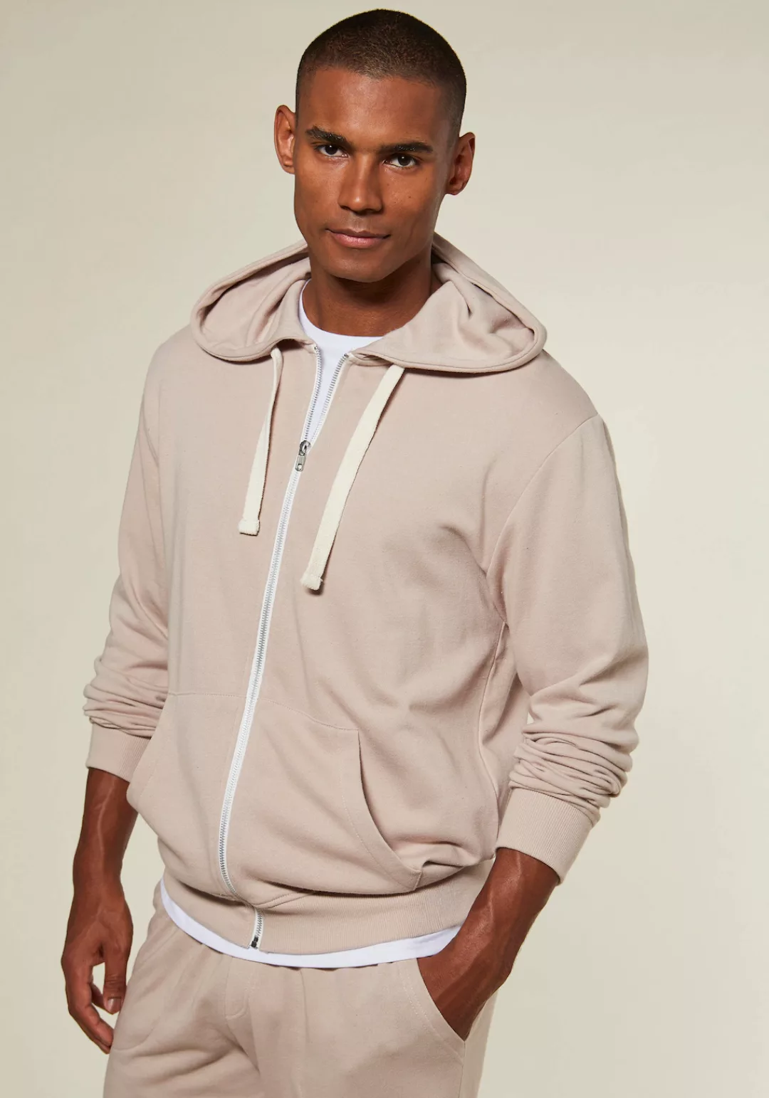 KangaROOS Kapuzensweatjacke, mit Kapuze, kontrast Zipper und kontrast Bände günstig online kaufen
