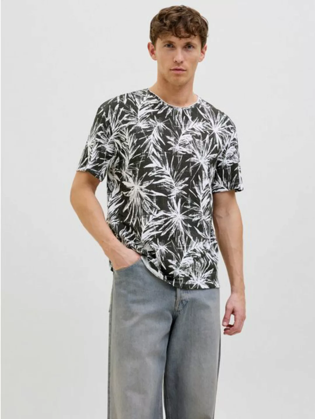 Jack & Jones Rundhalsshirt JJEBRYAN AOP TEE S/S O-NECK NOOS mit All-Over Pr günstig online kaufen