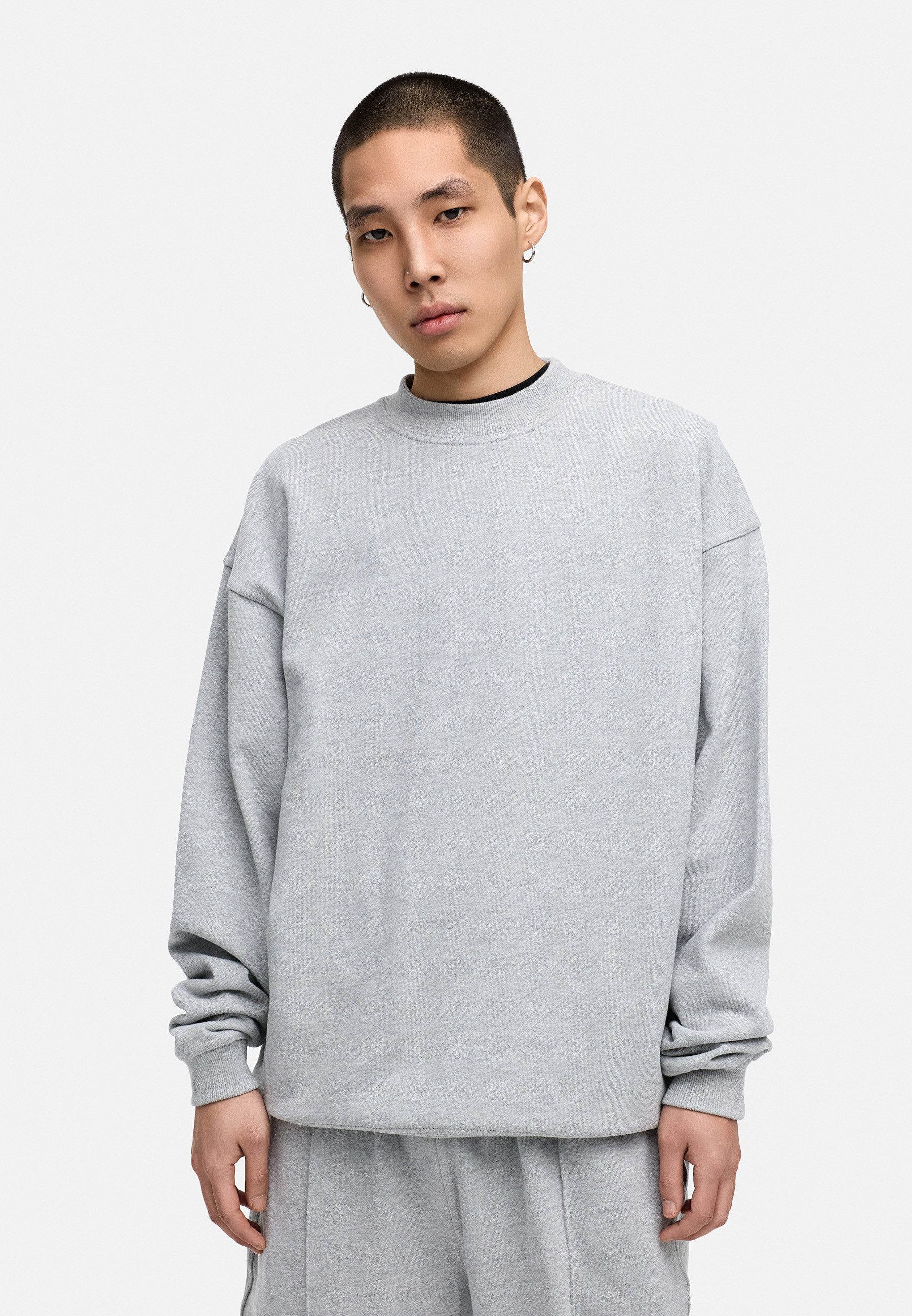 BEHYPE STUDIOS Sweatshirt IM OVERSIZE FIT, günstig online kaufen