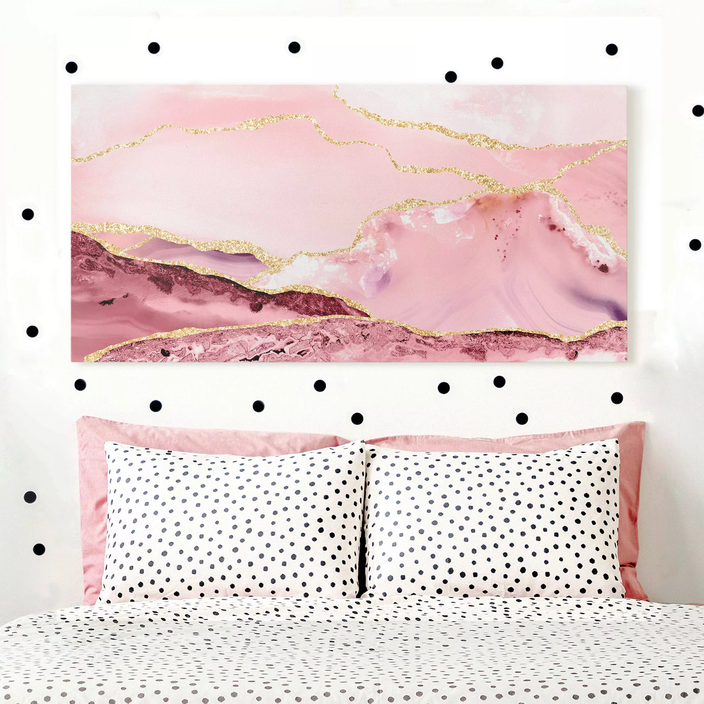 Leinwandbild Abstrakte Berge Rosa mit Goldenen Linien günstig online kaufen