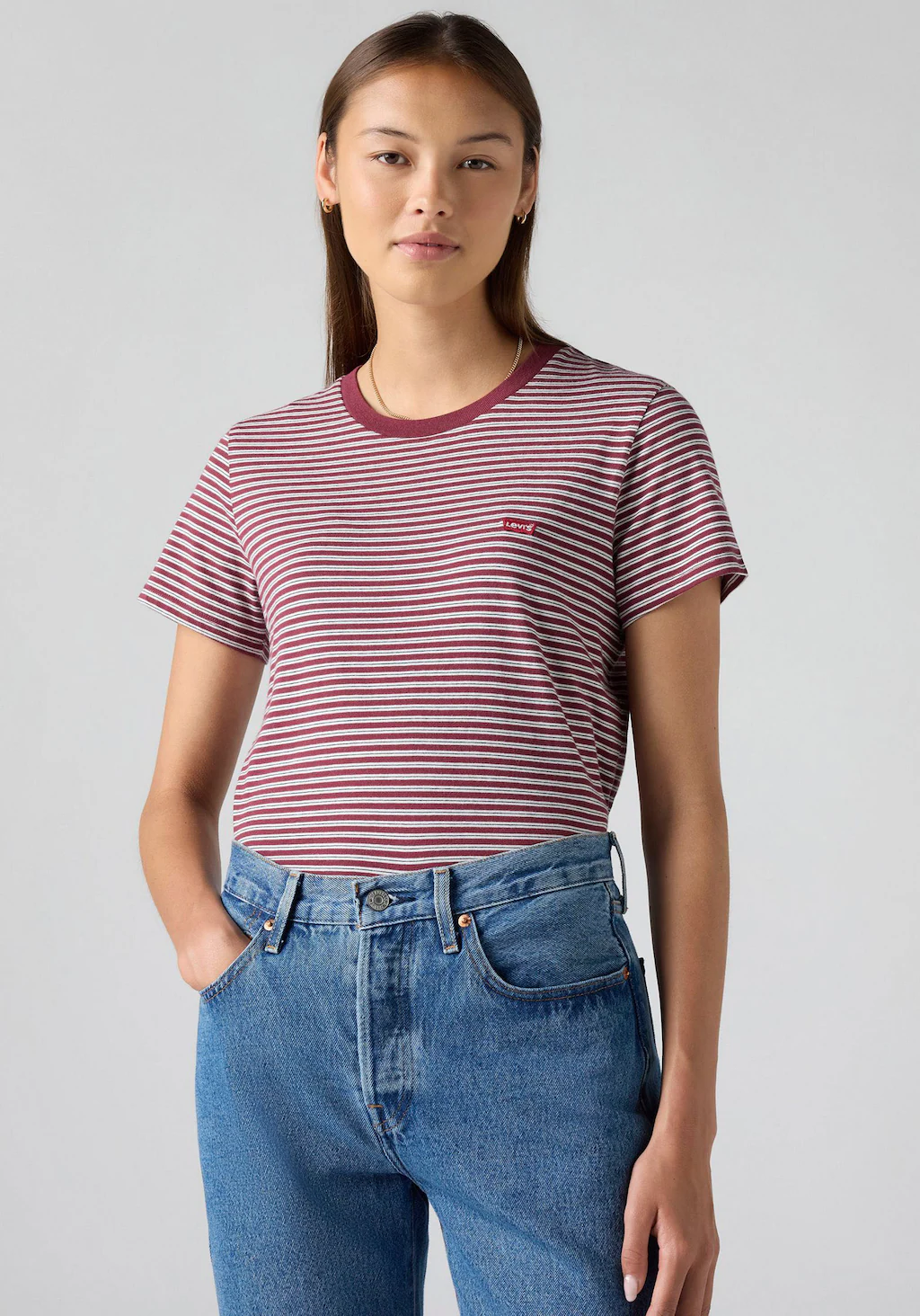 Levis T-Shirt "The perfect Tee", mit kleiner Logo-Stickerei günstig online kaufen